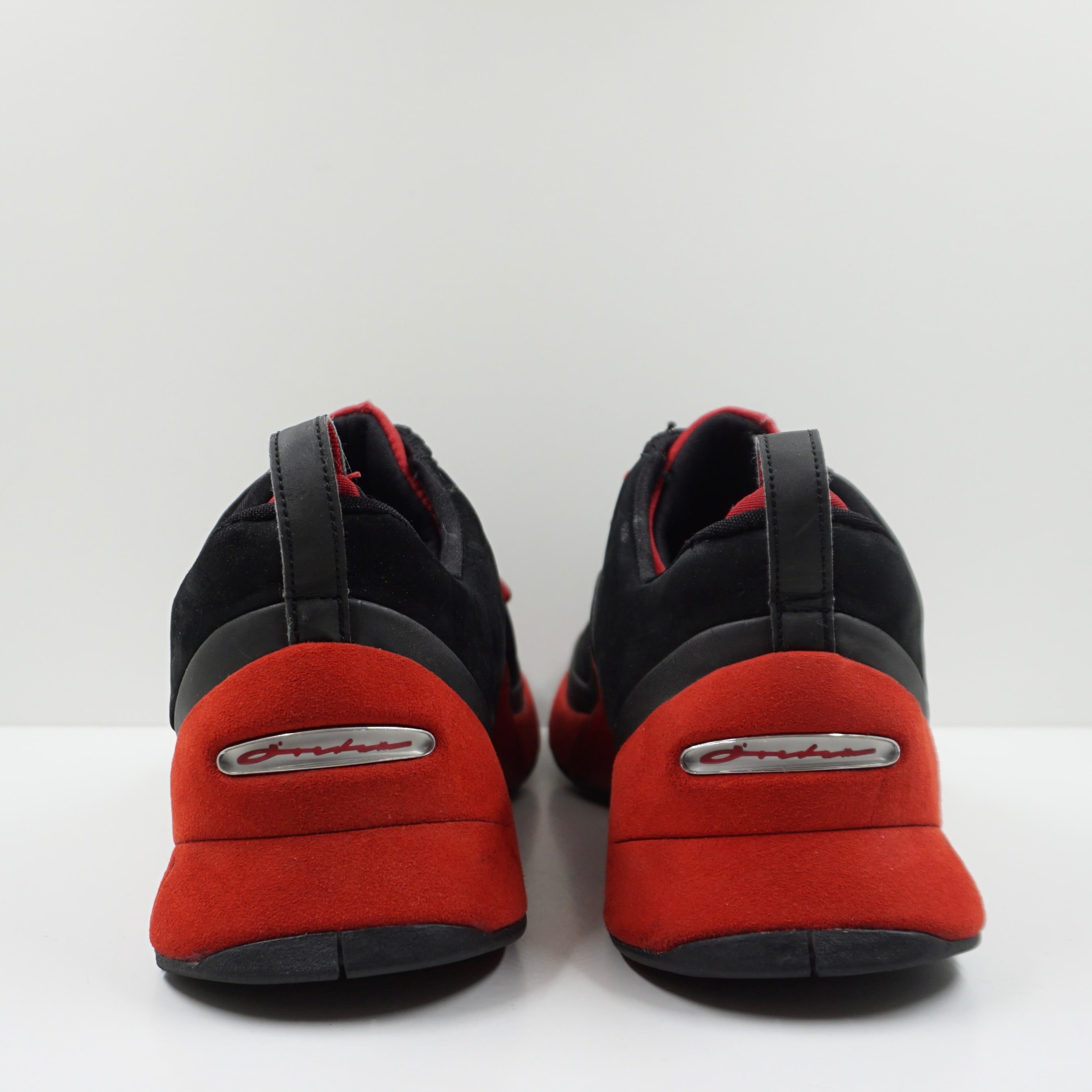Jordan Trunner Attack Bred (2004)