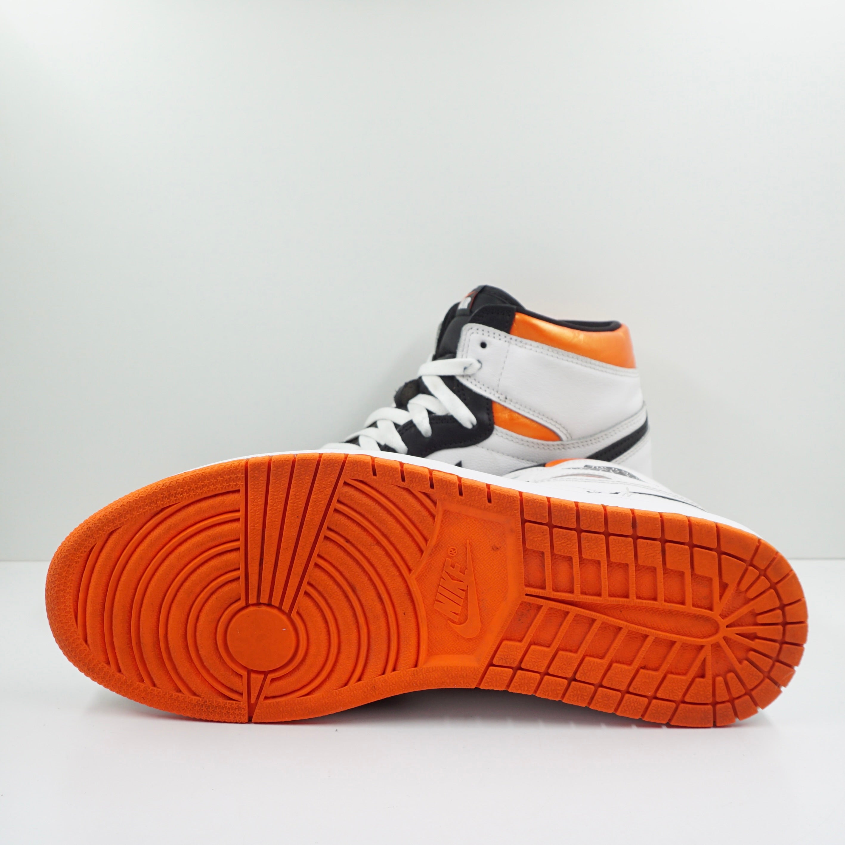 Jordan 1 Retro High Electro Orange