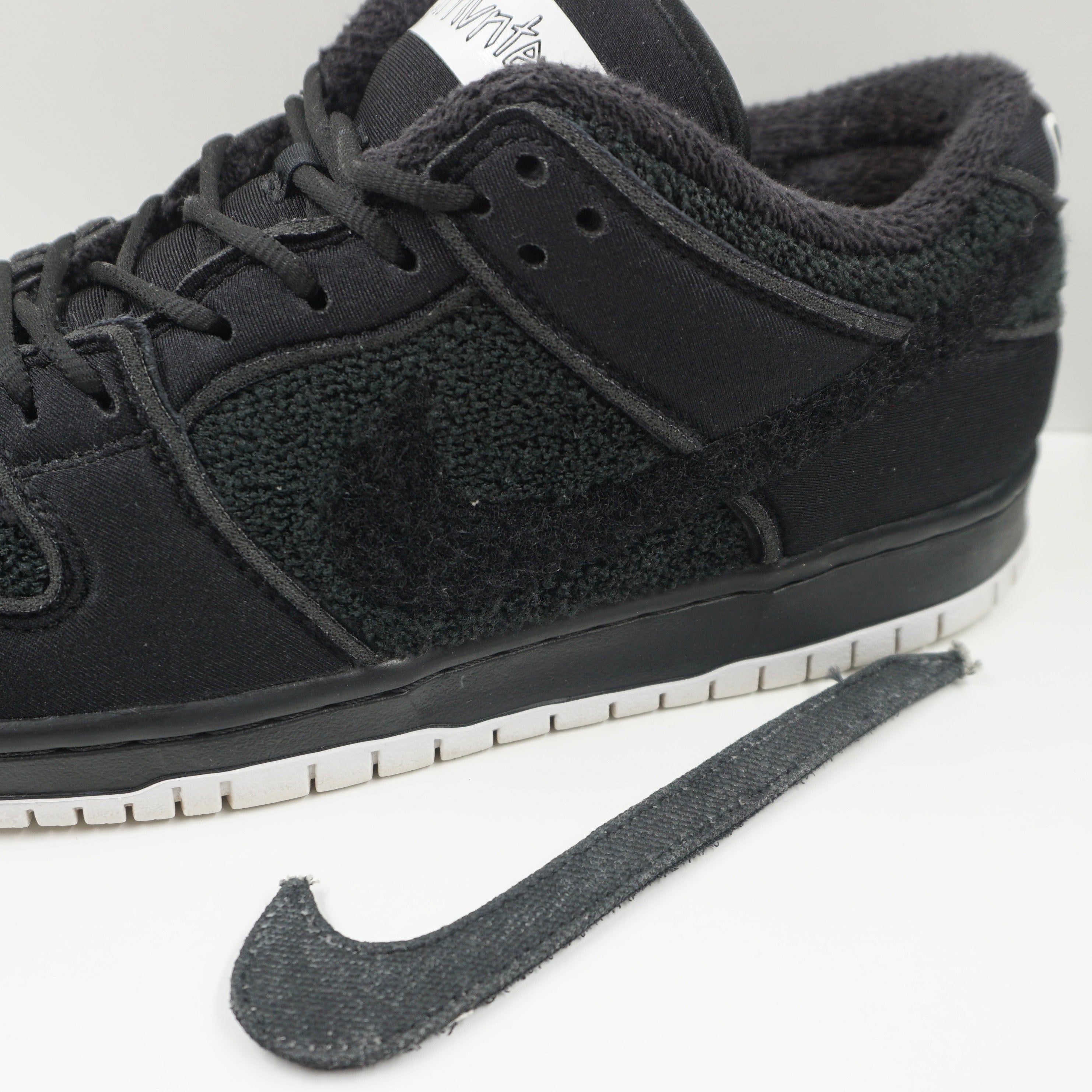Nike SB Dunk Low Gnarhunters