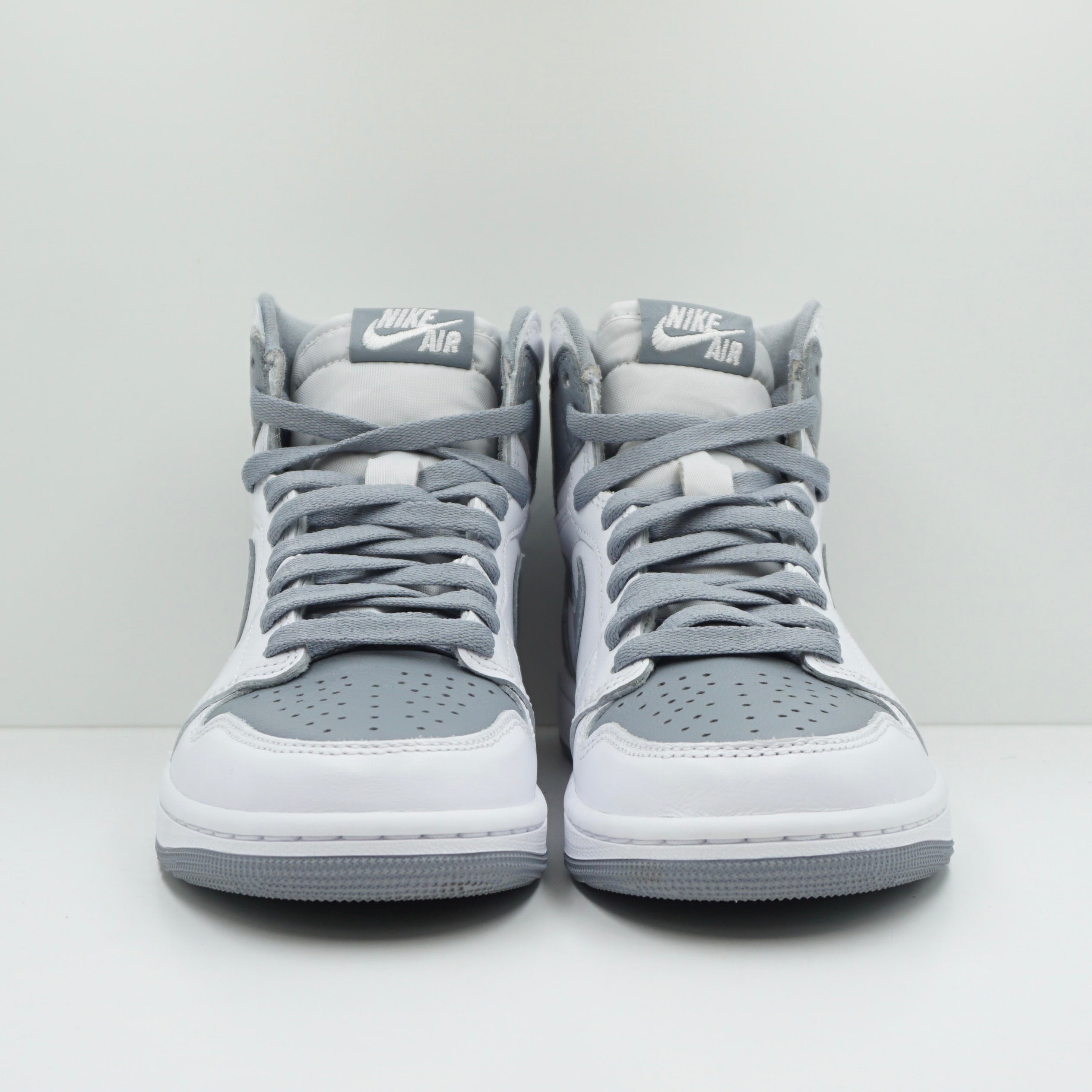 Jordan 1 Retro High OG Stealth