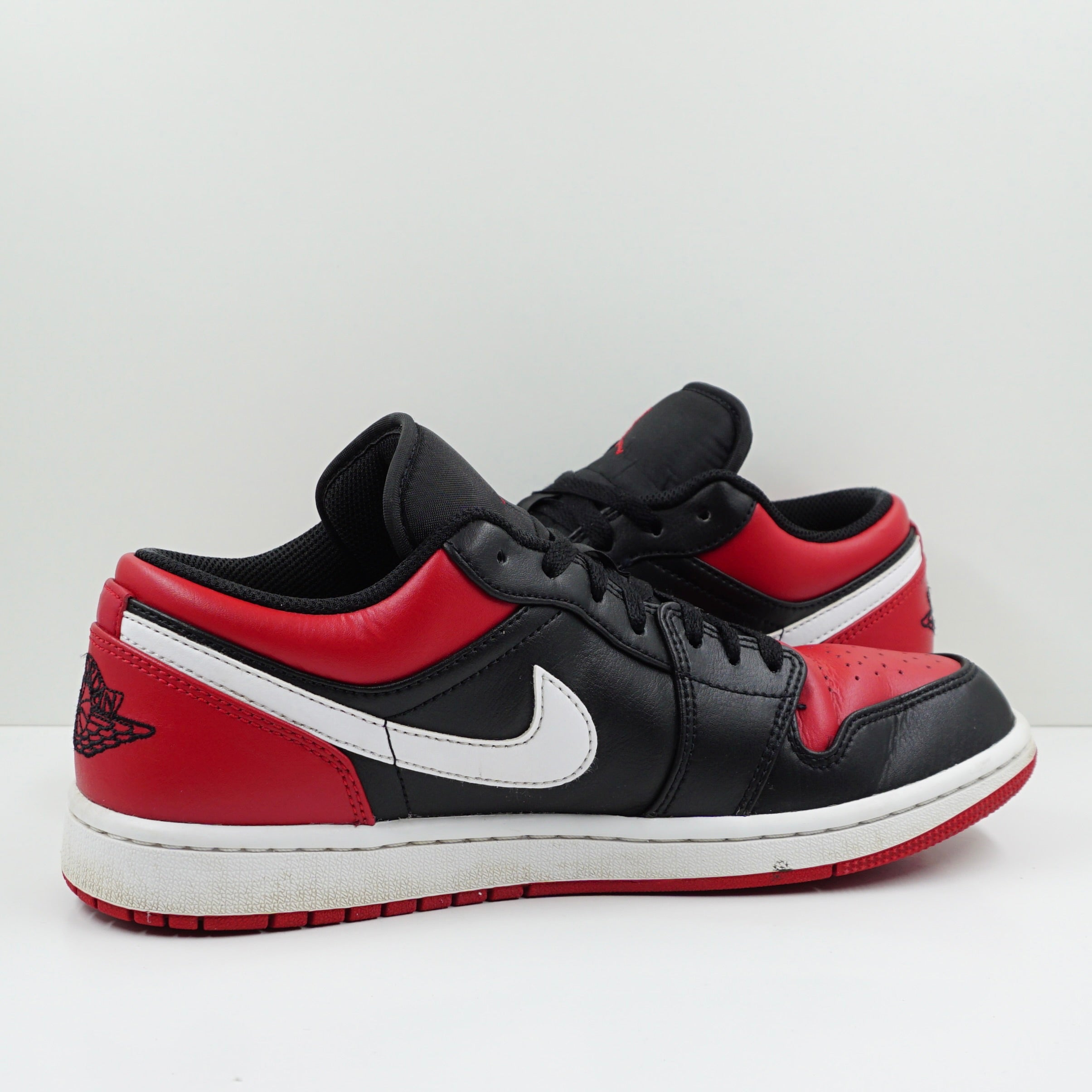 Jordan 1 Low Alternate Bred Toe