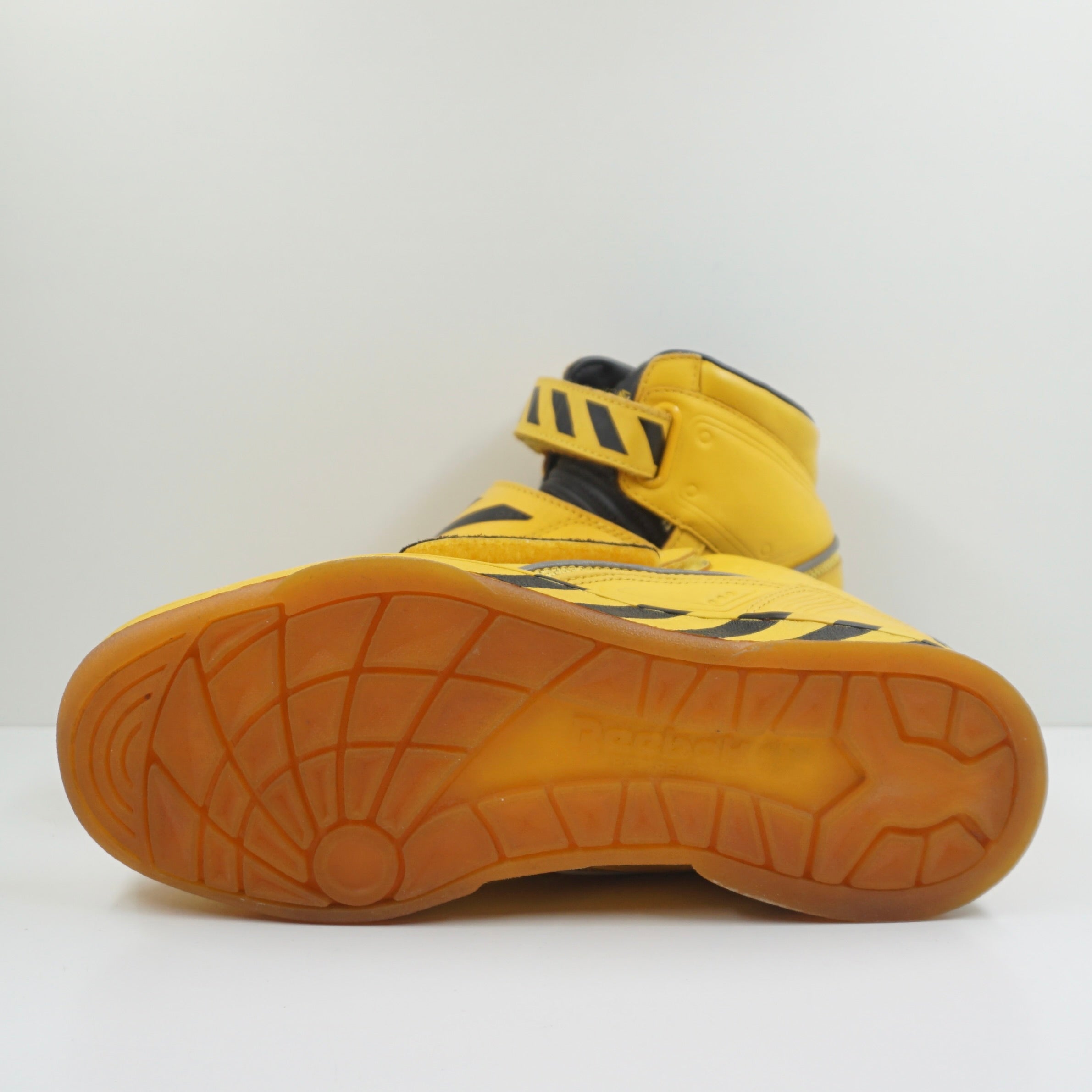 Reebok Aliens x Alien Stomper Mid Powerloader 'The Final Scene Pack'