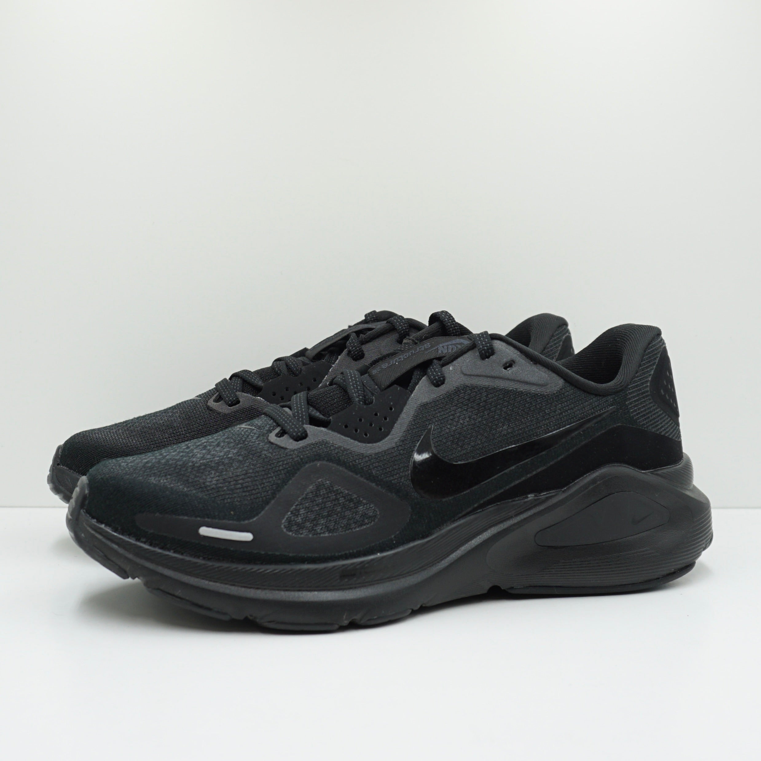 Nike Structure 26 Black (W)