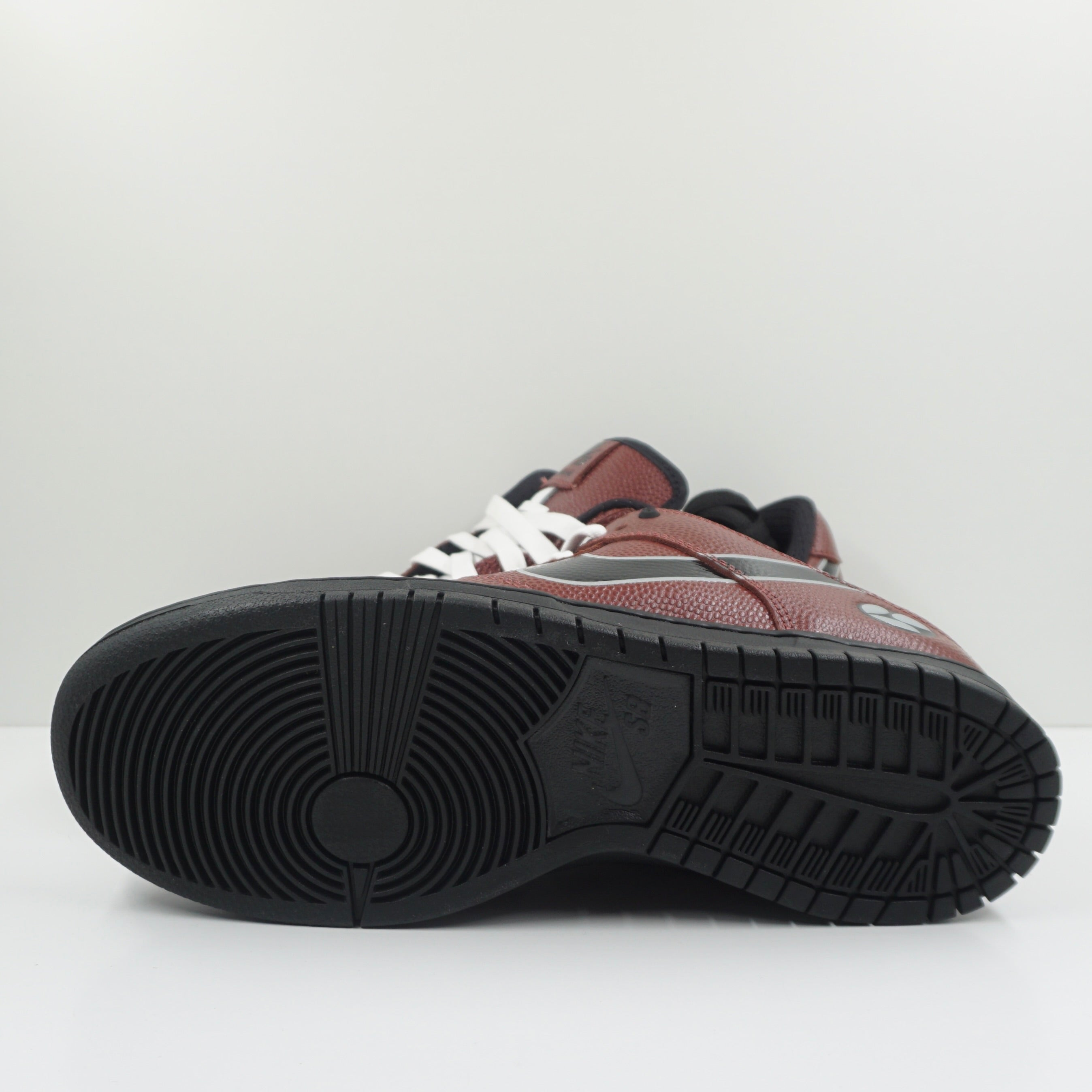 Nike SB Dunk Low Limosine Skateboards