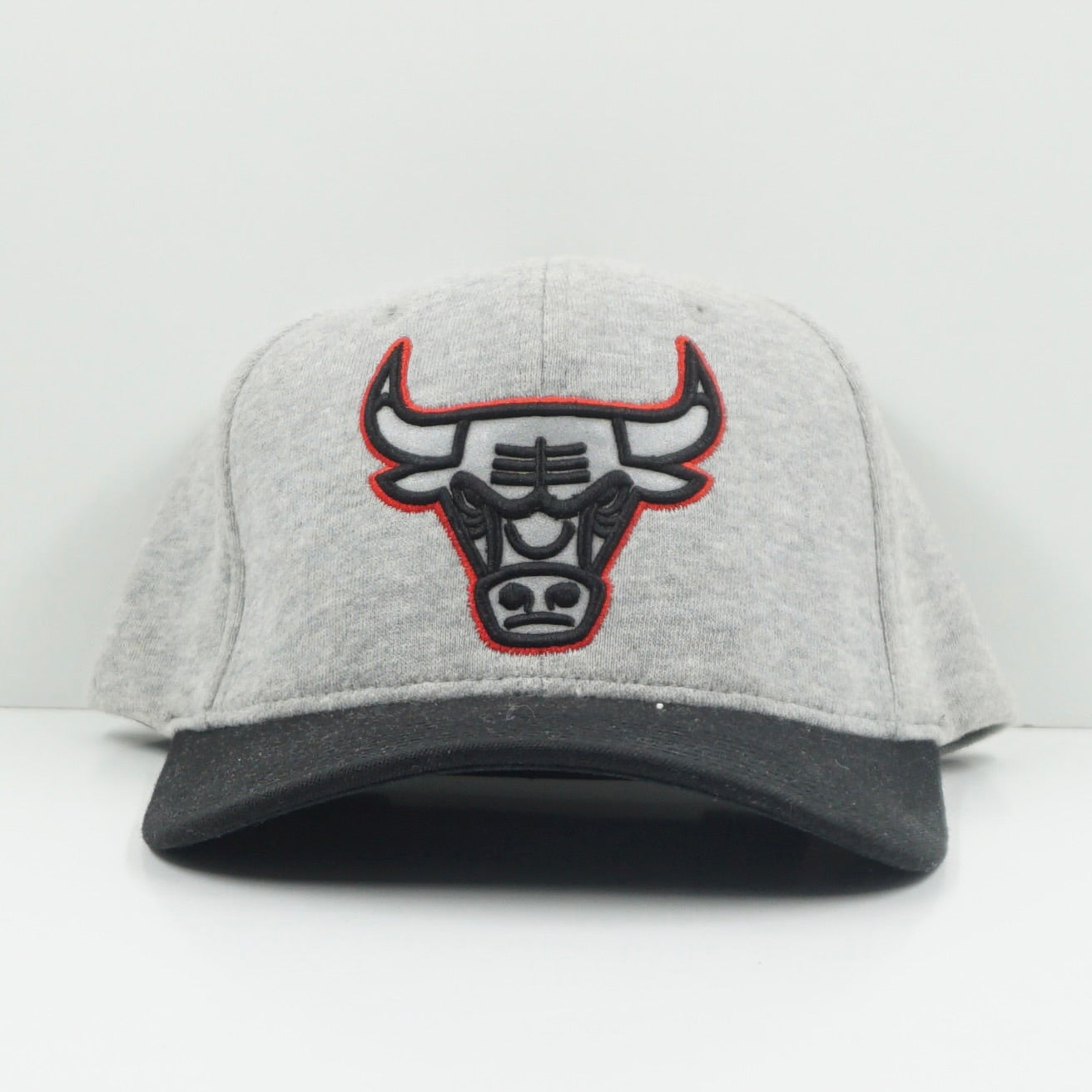 Mitchell & Ness Chicago Bulls Fleece Grey Snapback Cap