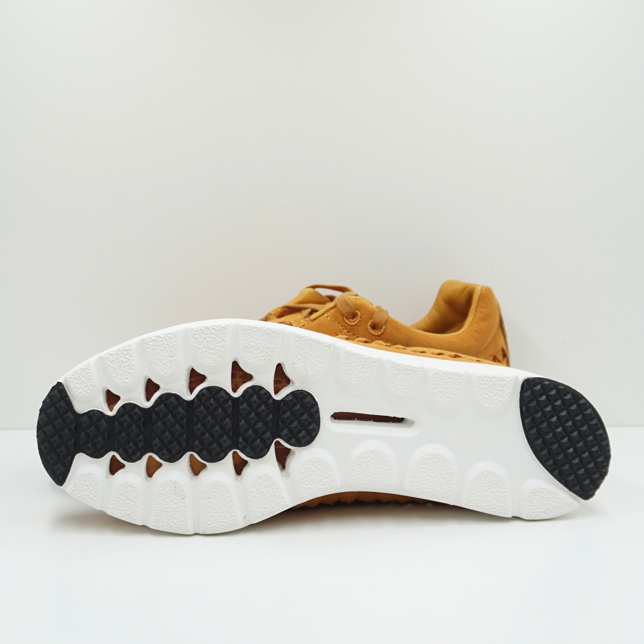 Nike Mayfly Woven Bronze Black Summit White