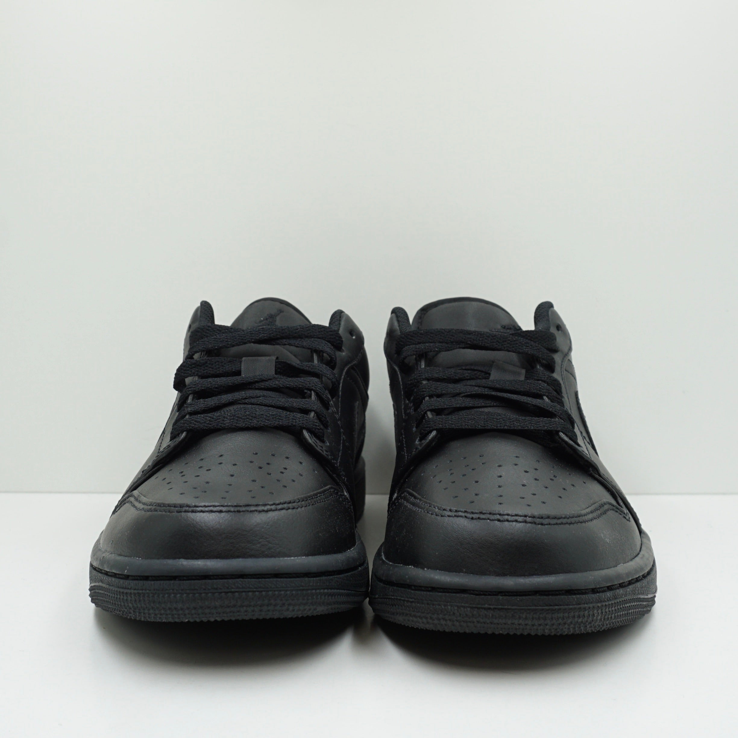 Jordan 1 Low Triple Black