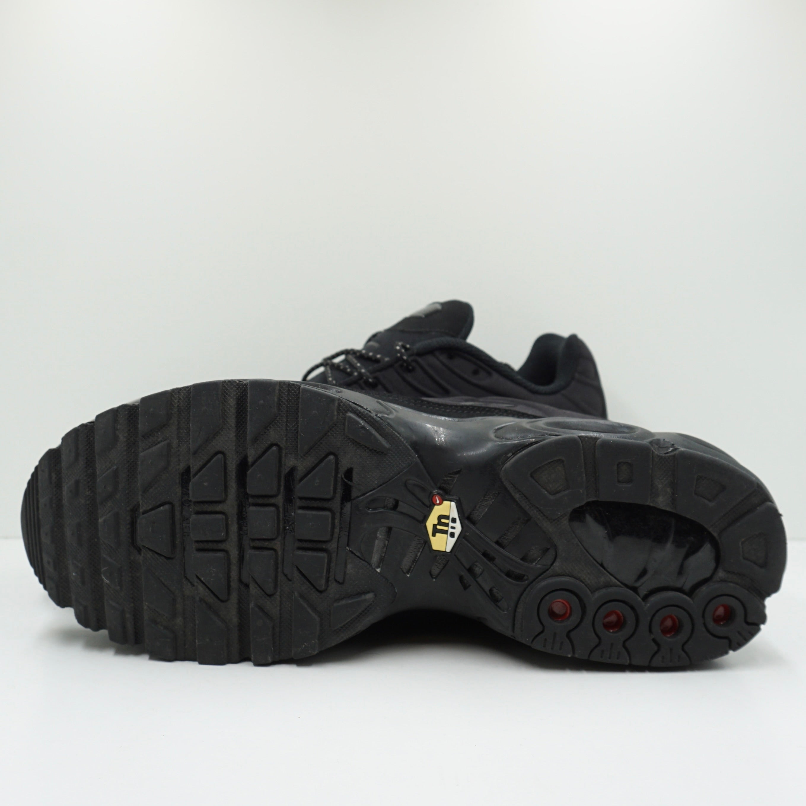 Nike Air Max Plus SE Triple Black