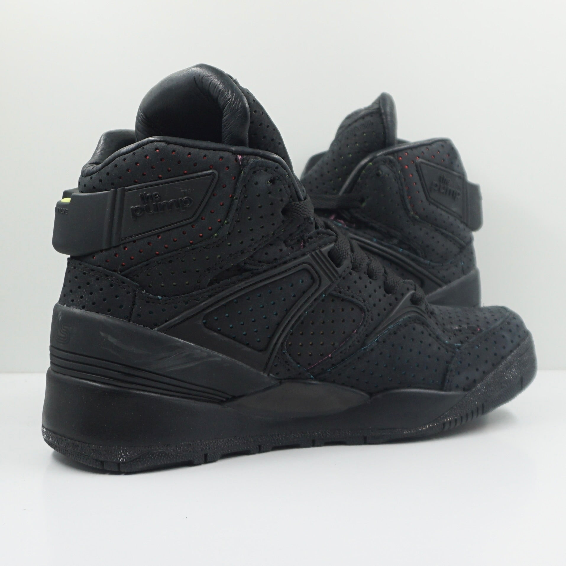 Reebok Sneakersnstuff x The Pump Certified Blacklights