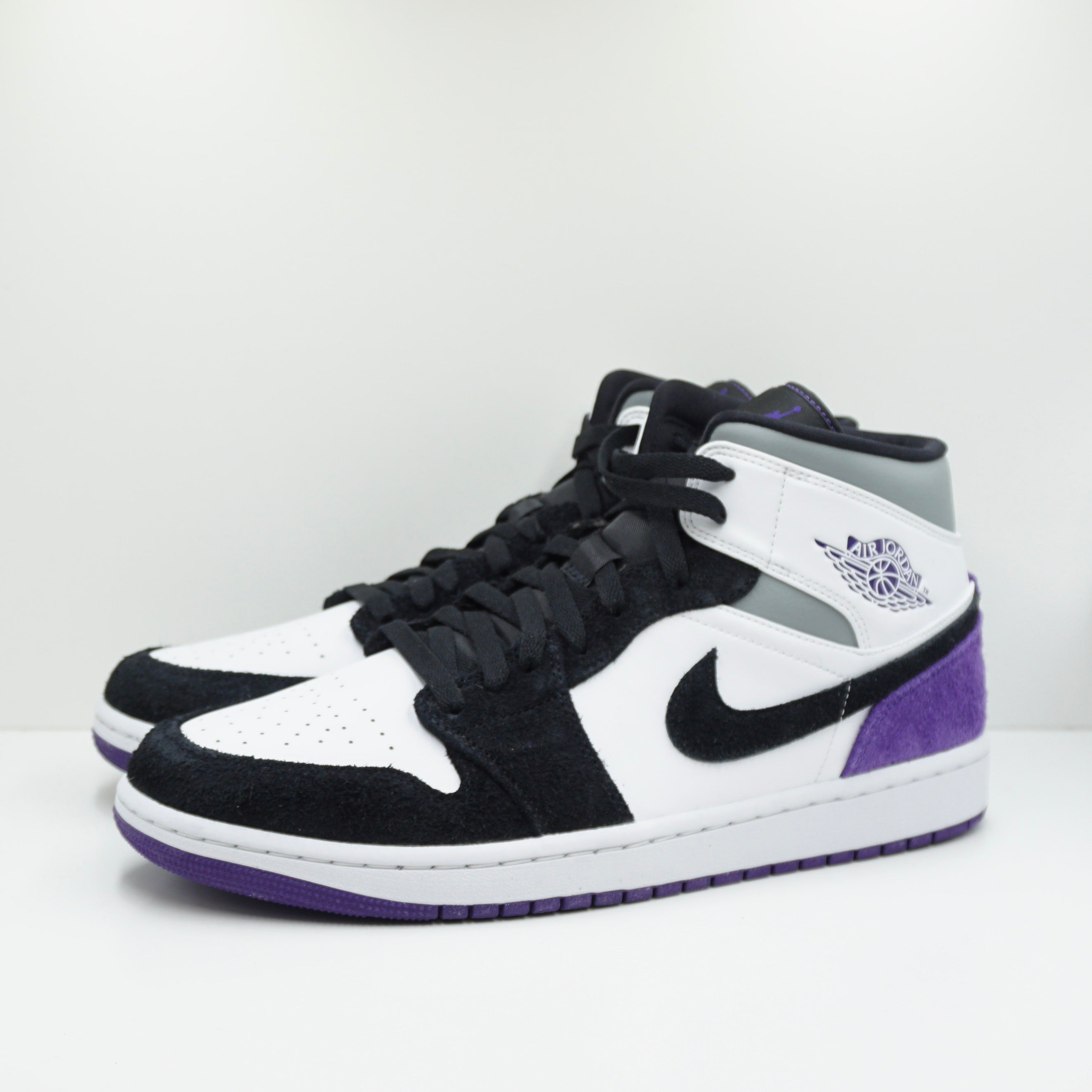 Jordan 1 Mid SE Purple