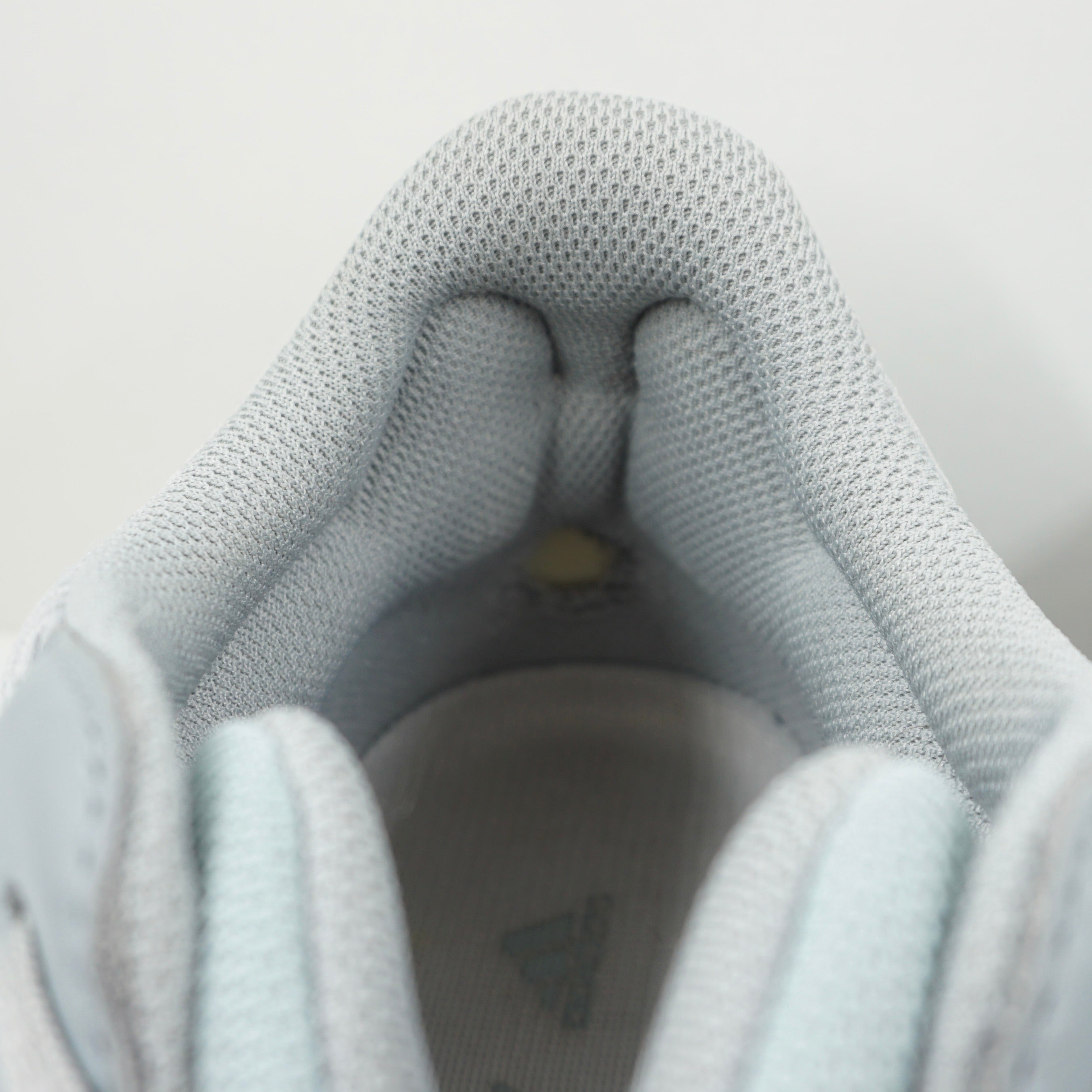 Adidas Yeezy Boost 700 Inertia