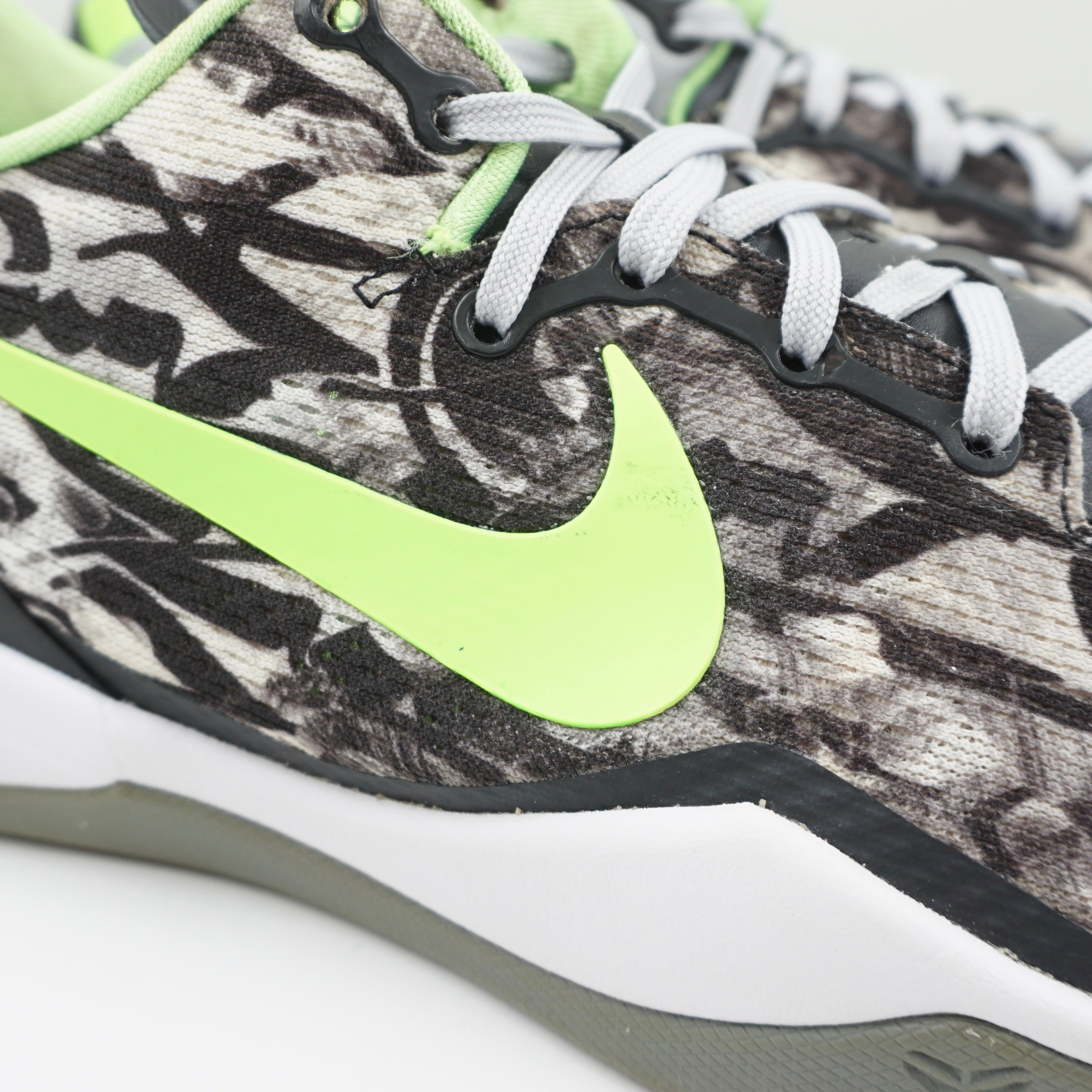 Nike Kobe 8 Graffiti