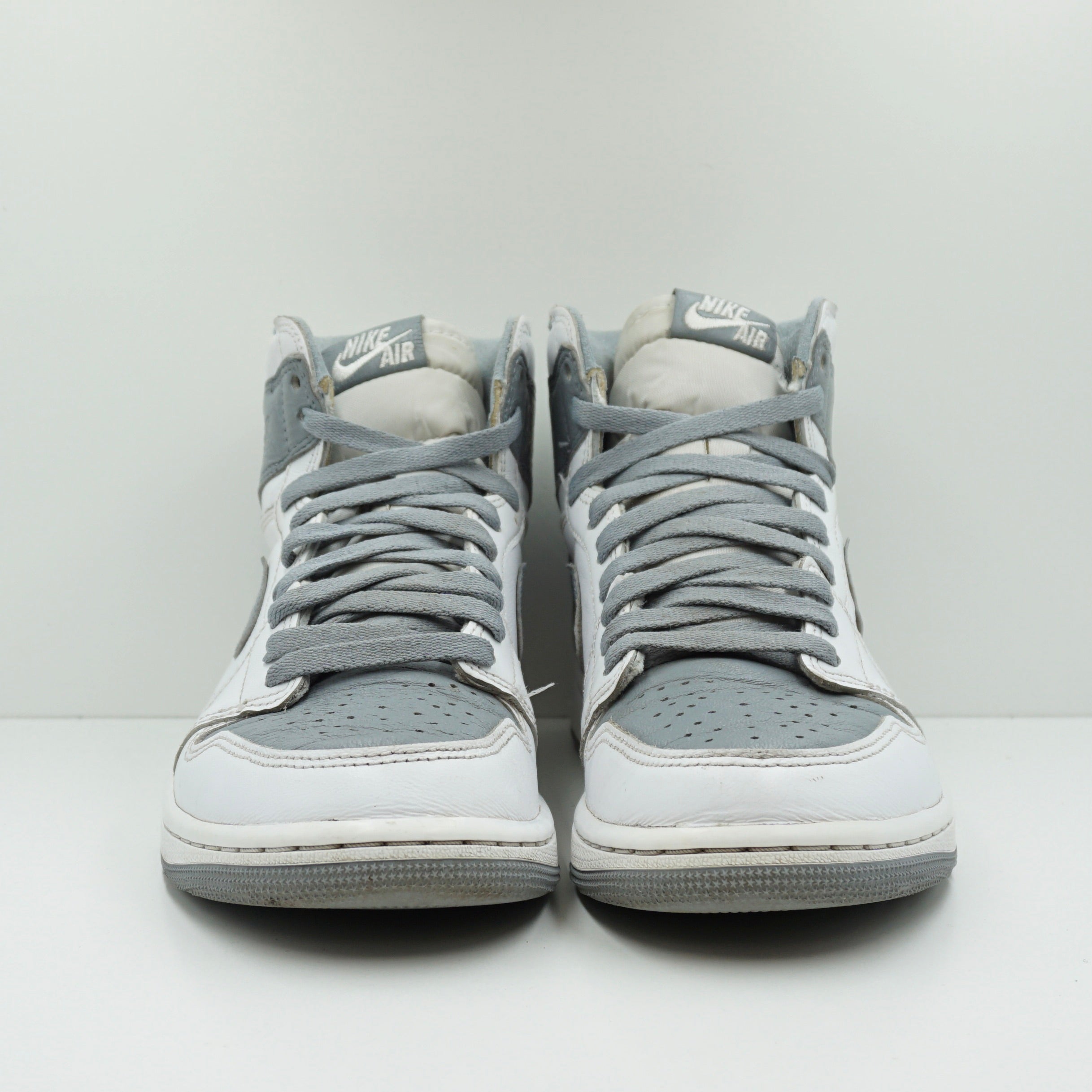 Jordan 1 Retro High OG Stealth