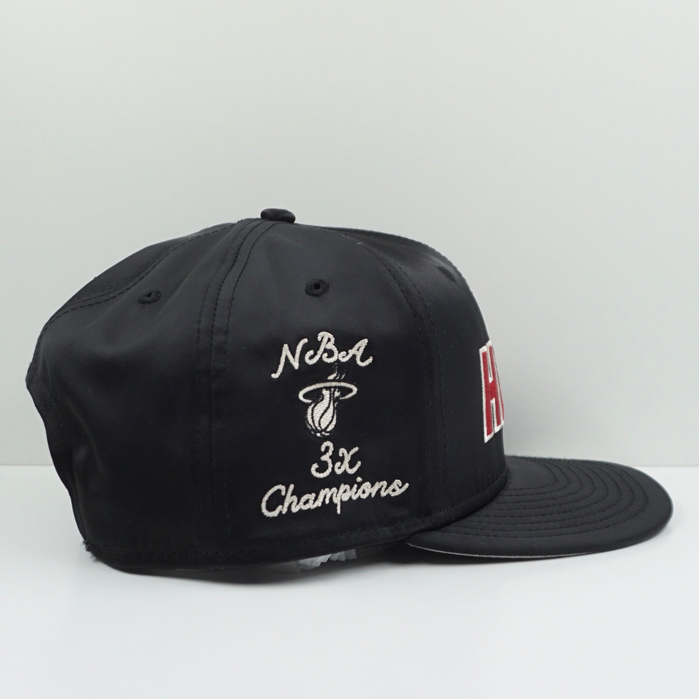New Era Miami Heat 3x Champion Satin Snapback Cap
