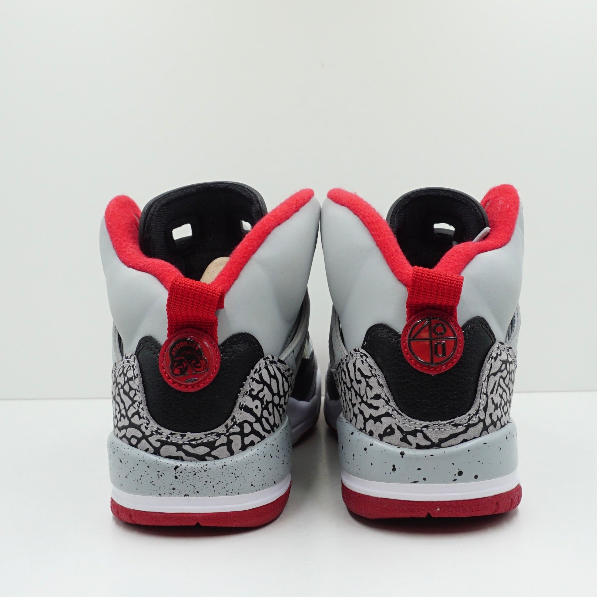 Jordan Spizike BG Wolf Grey (GS)