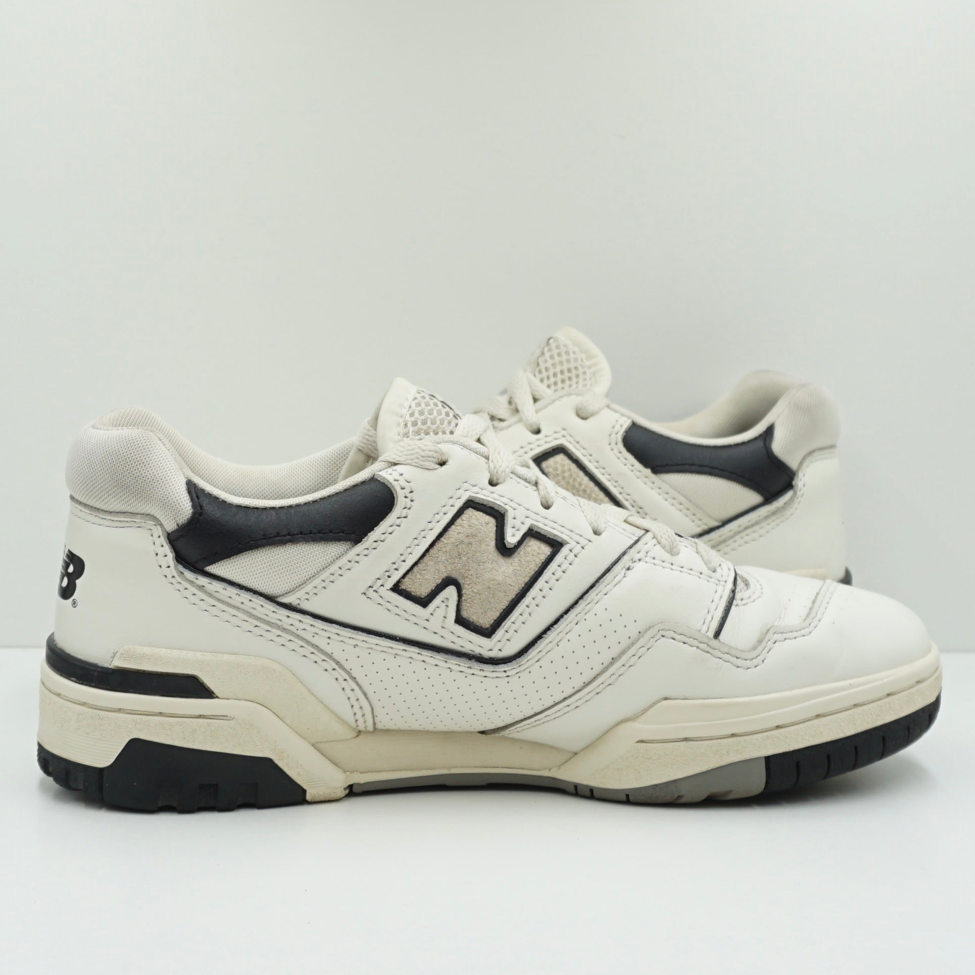 New Balance 550 Cream Black