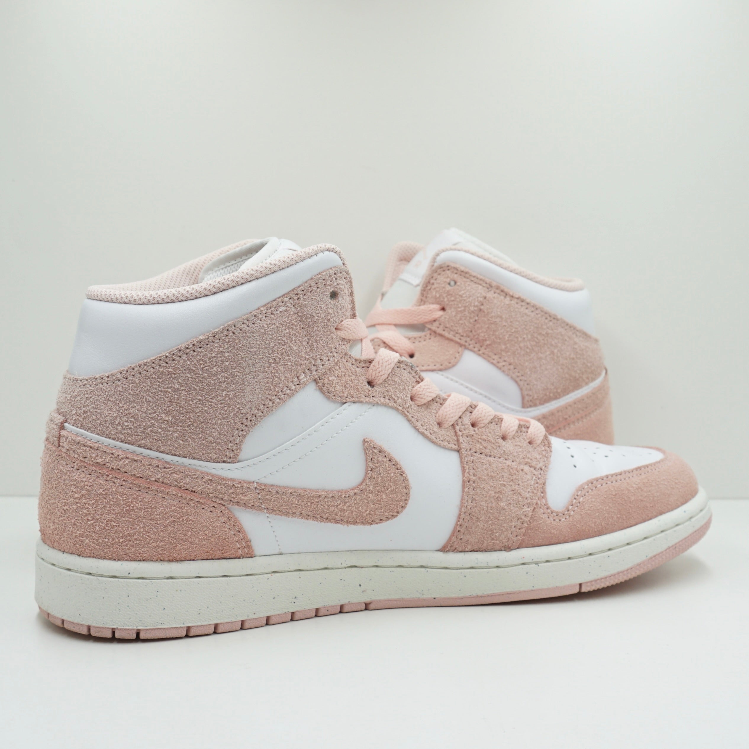 Jordan 1 Mid SE Legend Pink