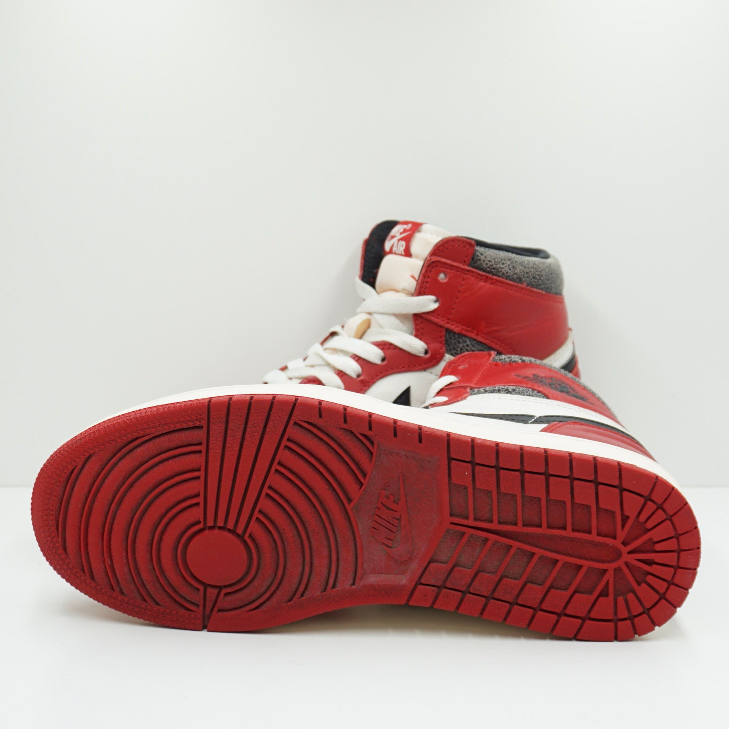 Jordan 1 Retro High OG Chicago Lost And Found