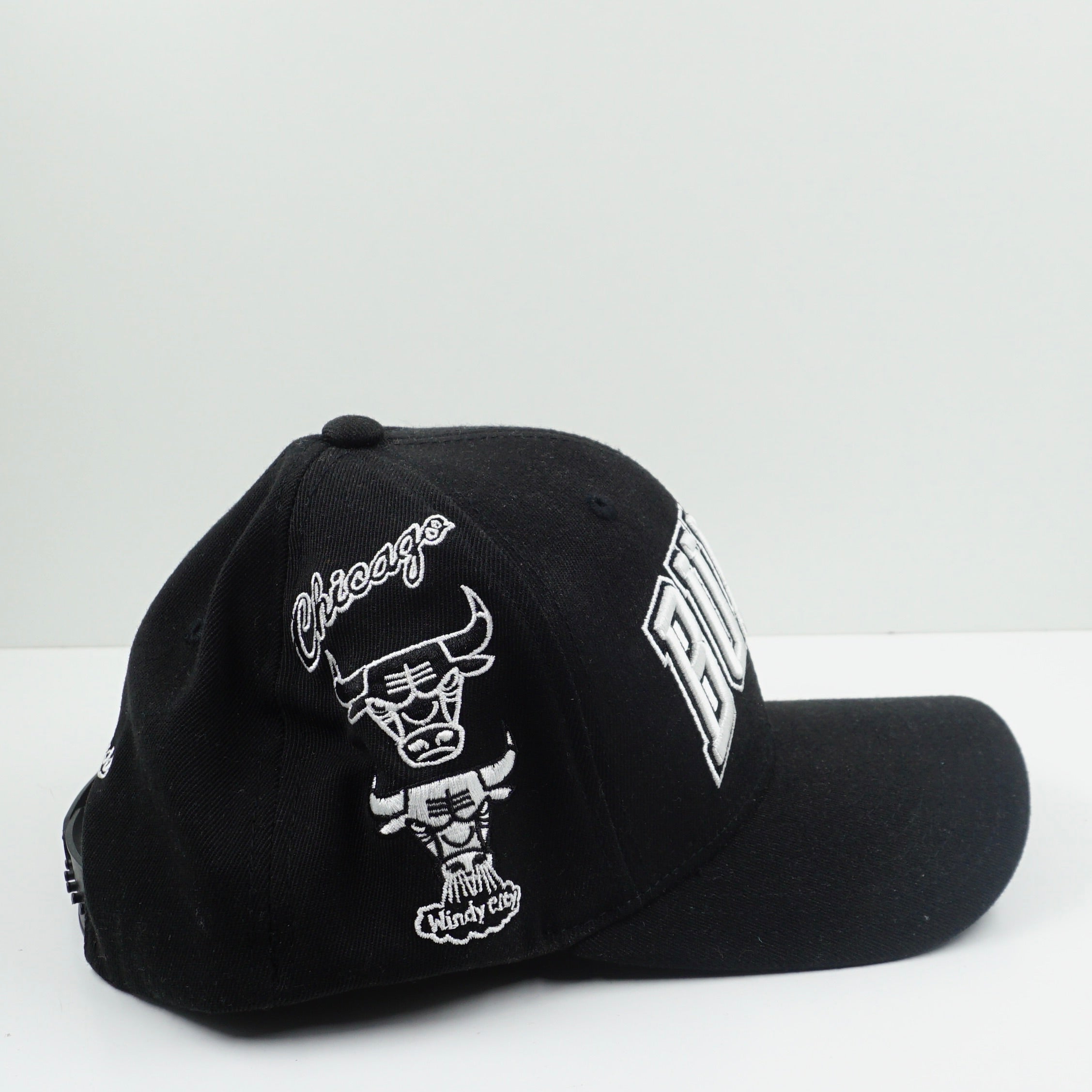 Mitchell & Ness Chicago Bulls Multi Logo Black White Snapback Cap