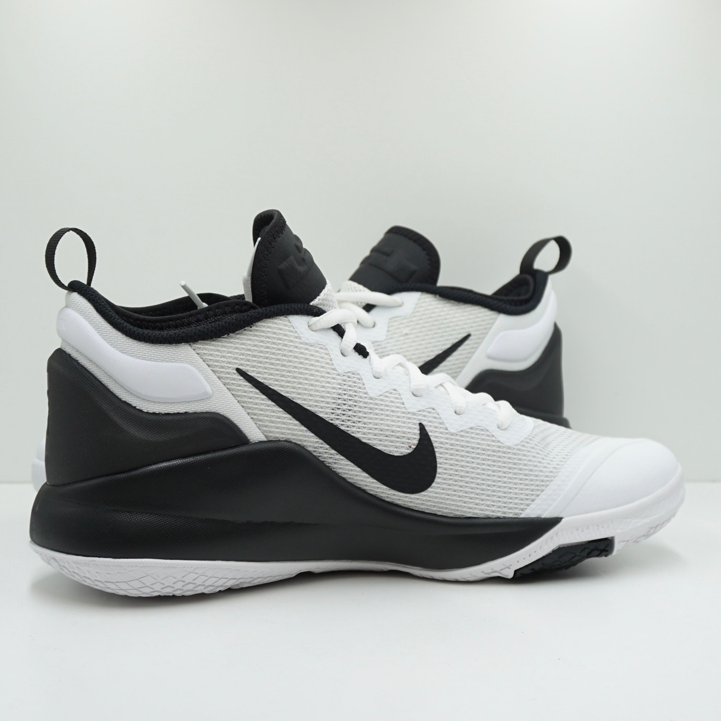 Nike LeBron Witness 2 White Black