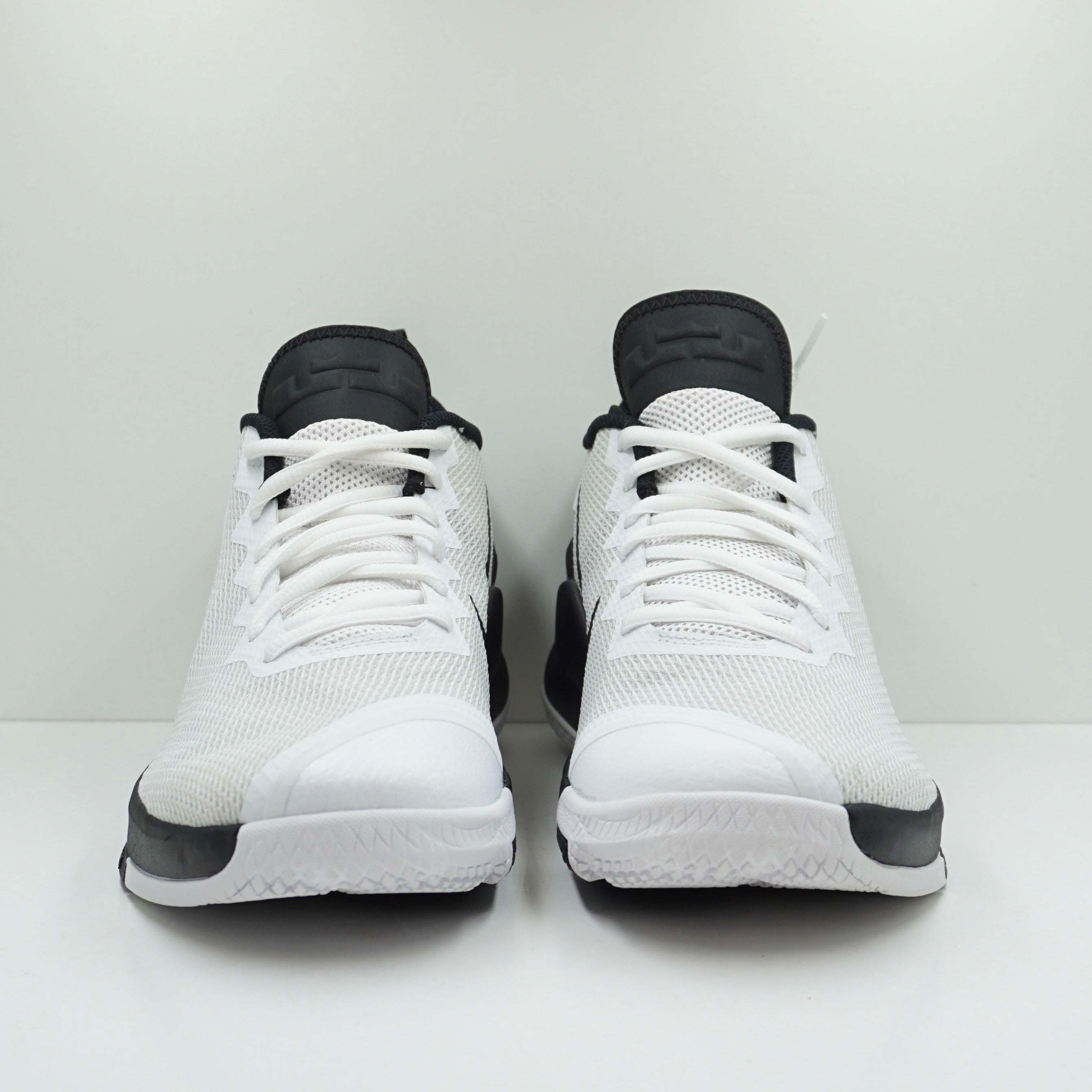 Nike LeBron Witness 2 White Black