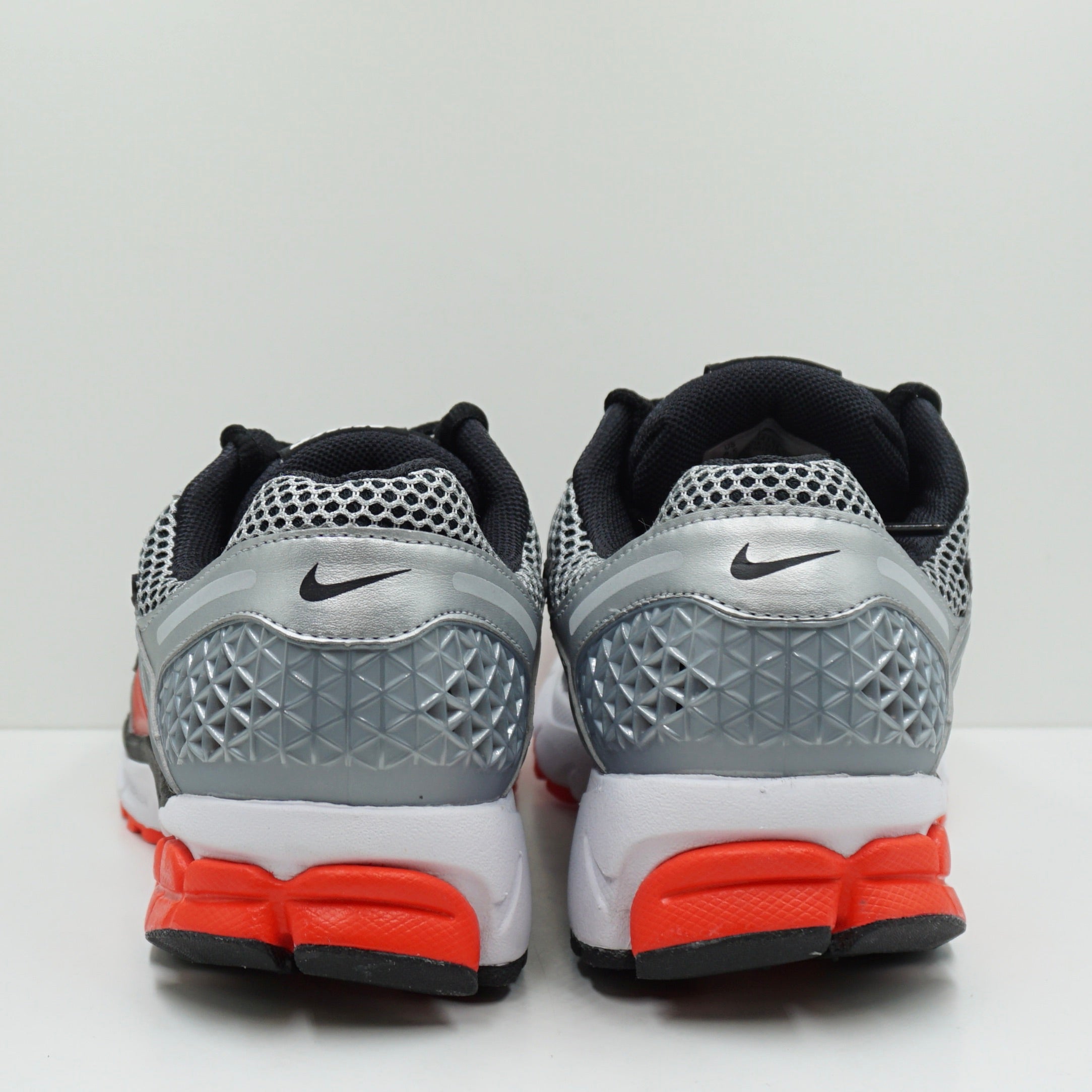 Nike Zoom Vomero 5 Bright Crimson Metallic Silver