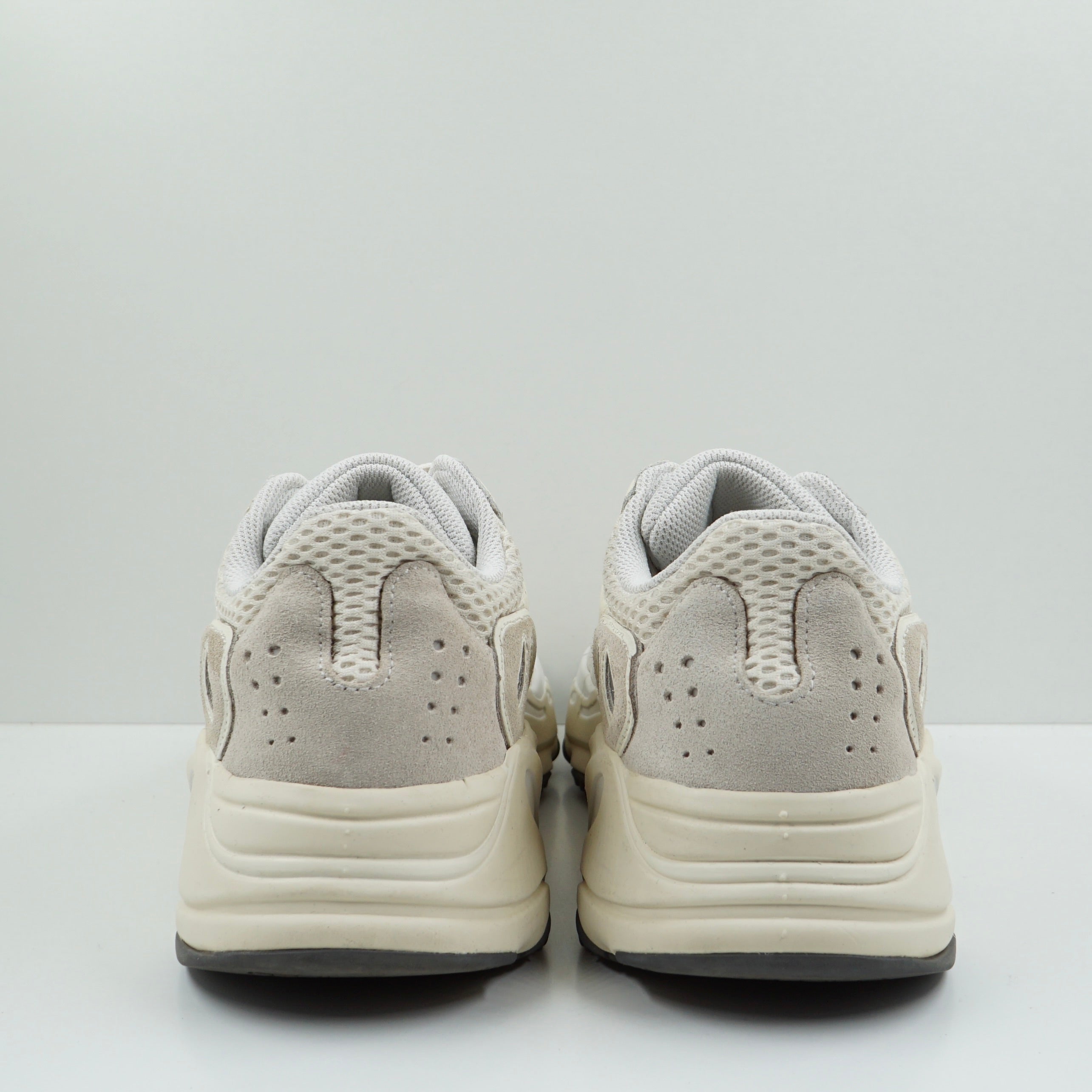 Adidas Yeezy Boost 700 Analog