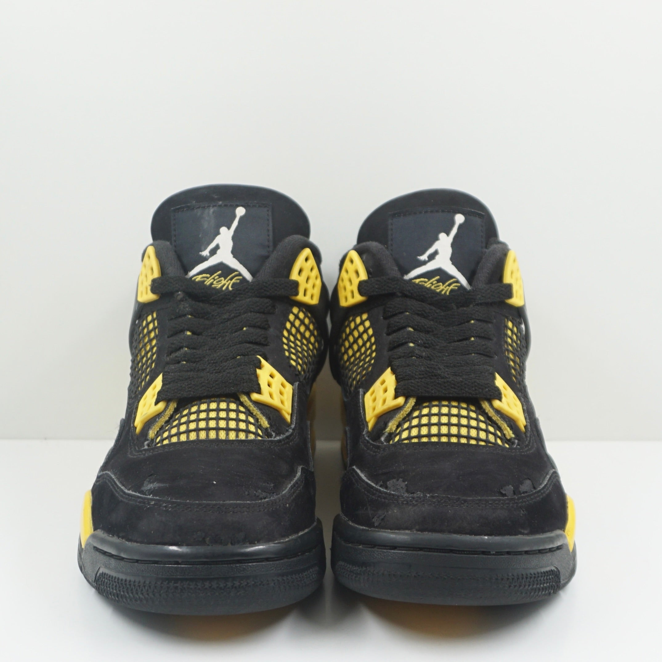 Jordan 4 Retro Thunder (2023)