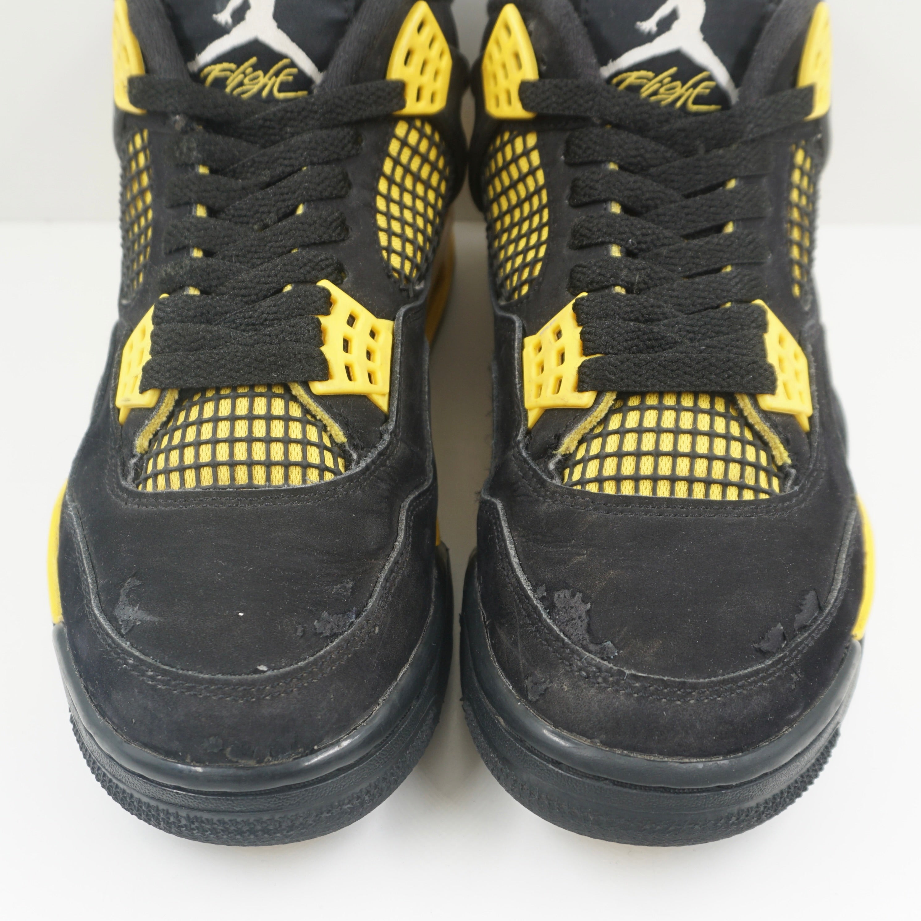 Jordan 4 Retro Thunder (2023)