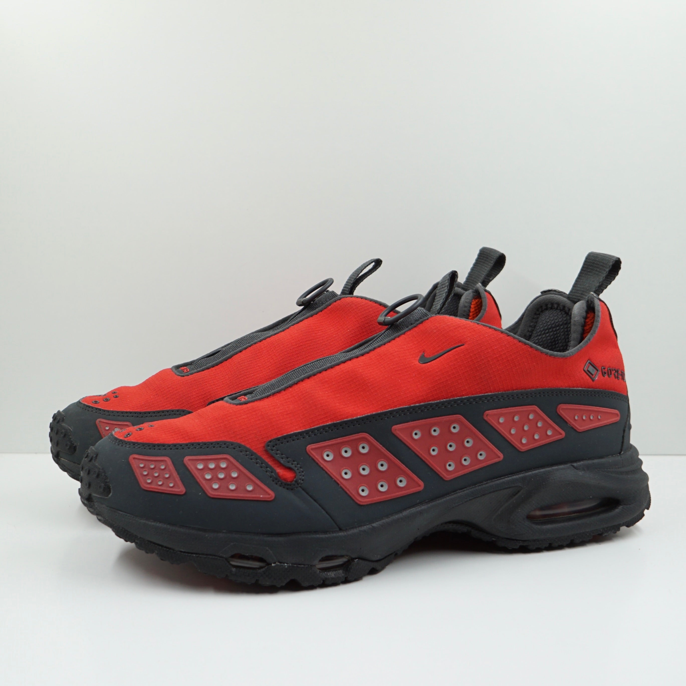Nike Air Max Sunder Gore-Tex Hyper Crimson (W)