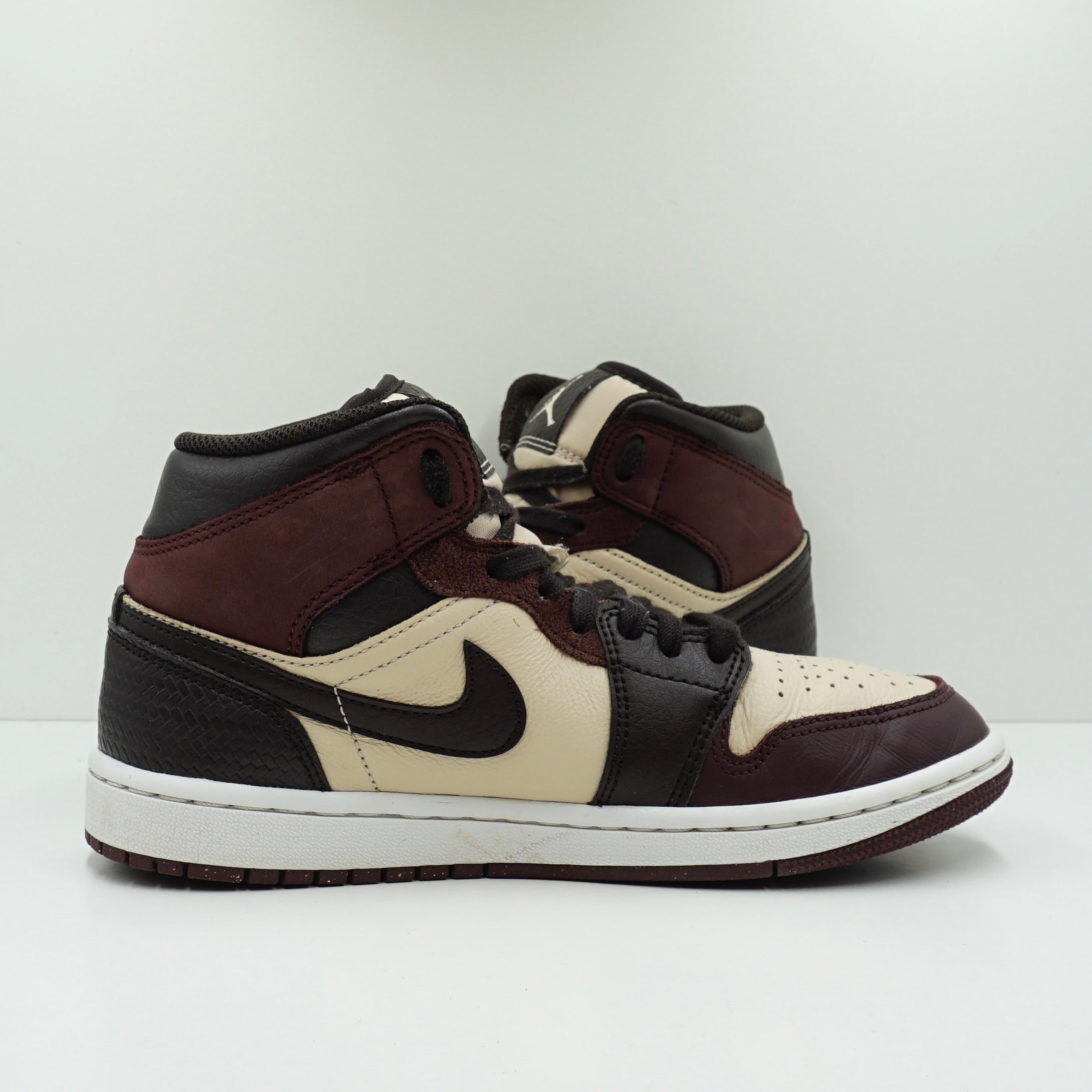 Jordan 1 Mid SE Paris YMCA