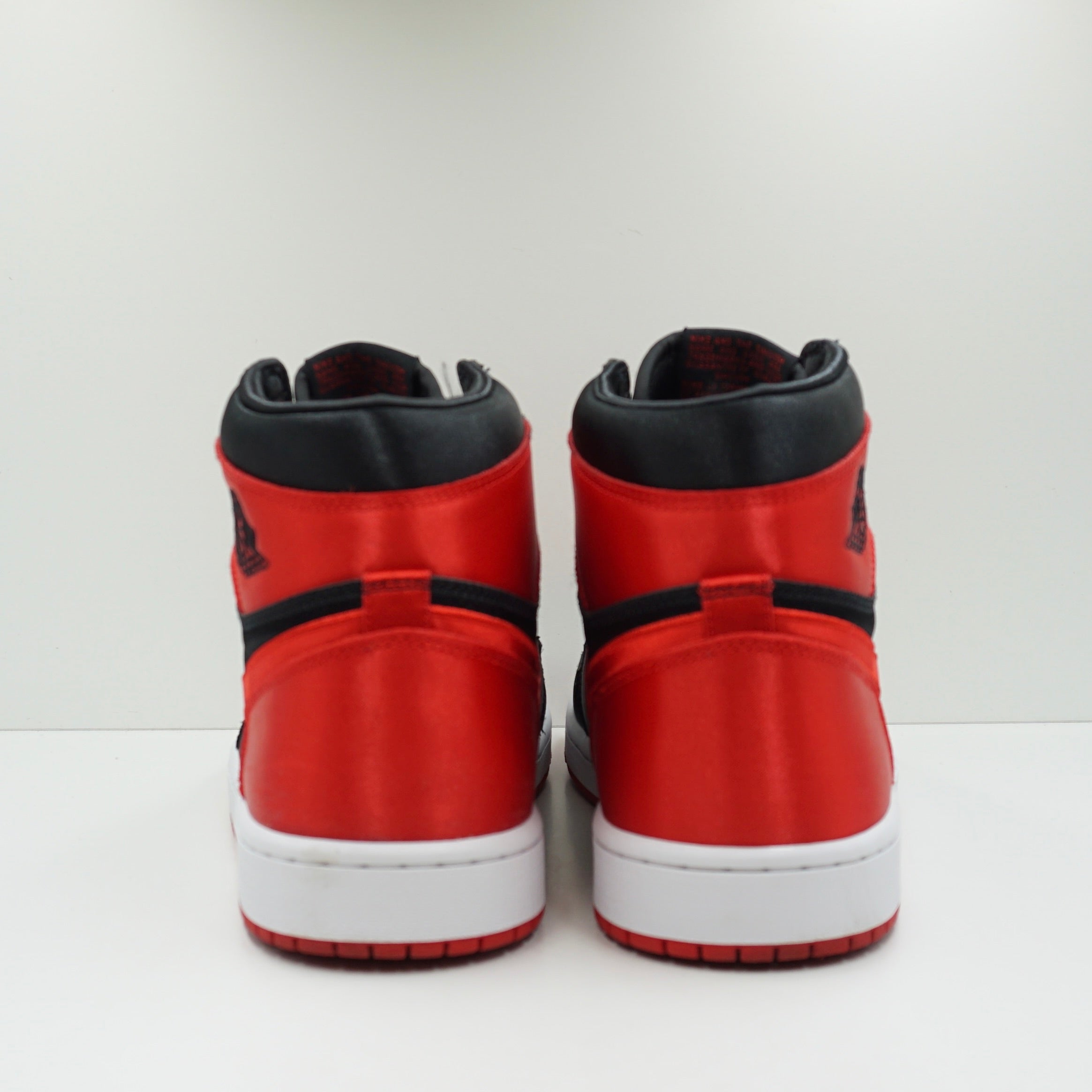 Jordan 1 Retro High OG Satin Bred (W)