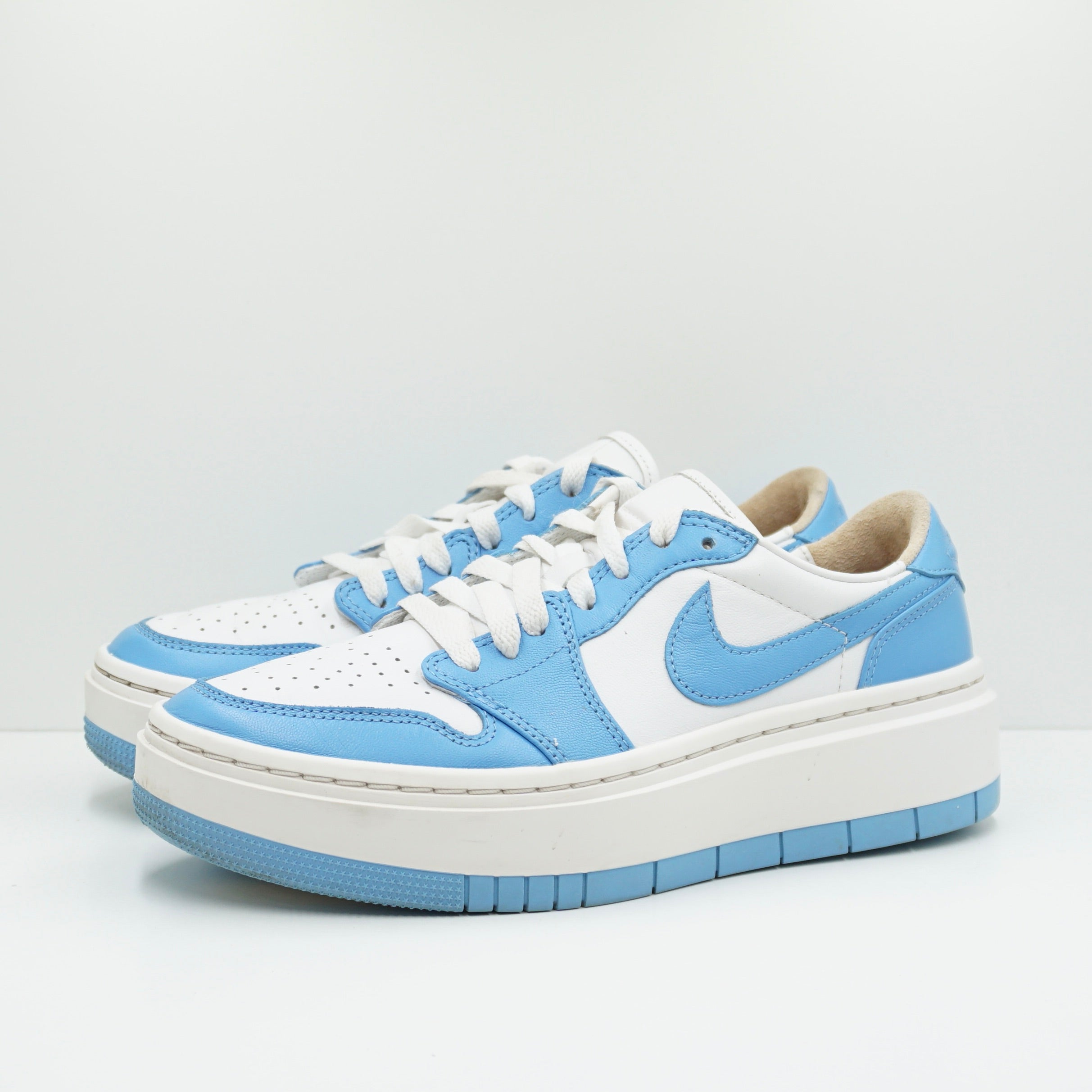 Jordan 1 Elevate Low SE University Blue (W)