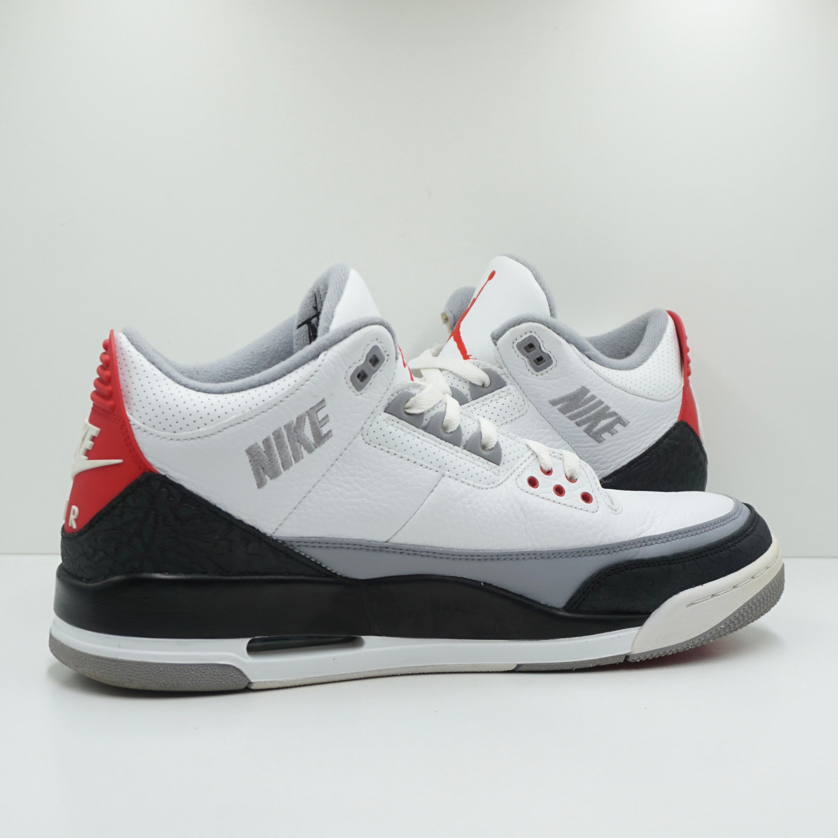 Jordan 3 Retro Tinker Hatfield