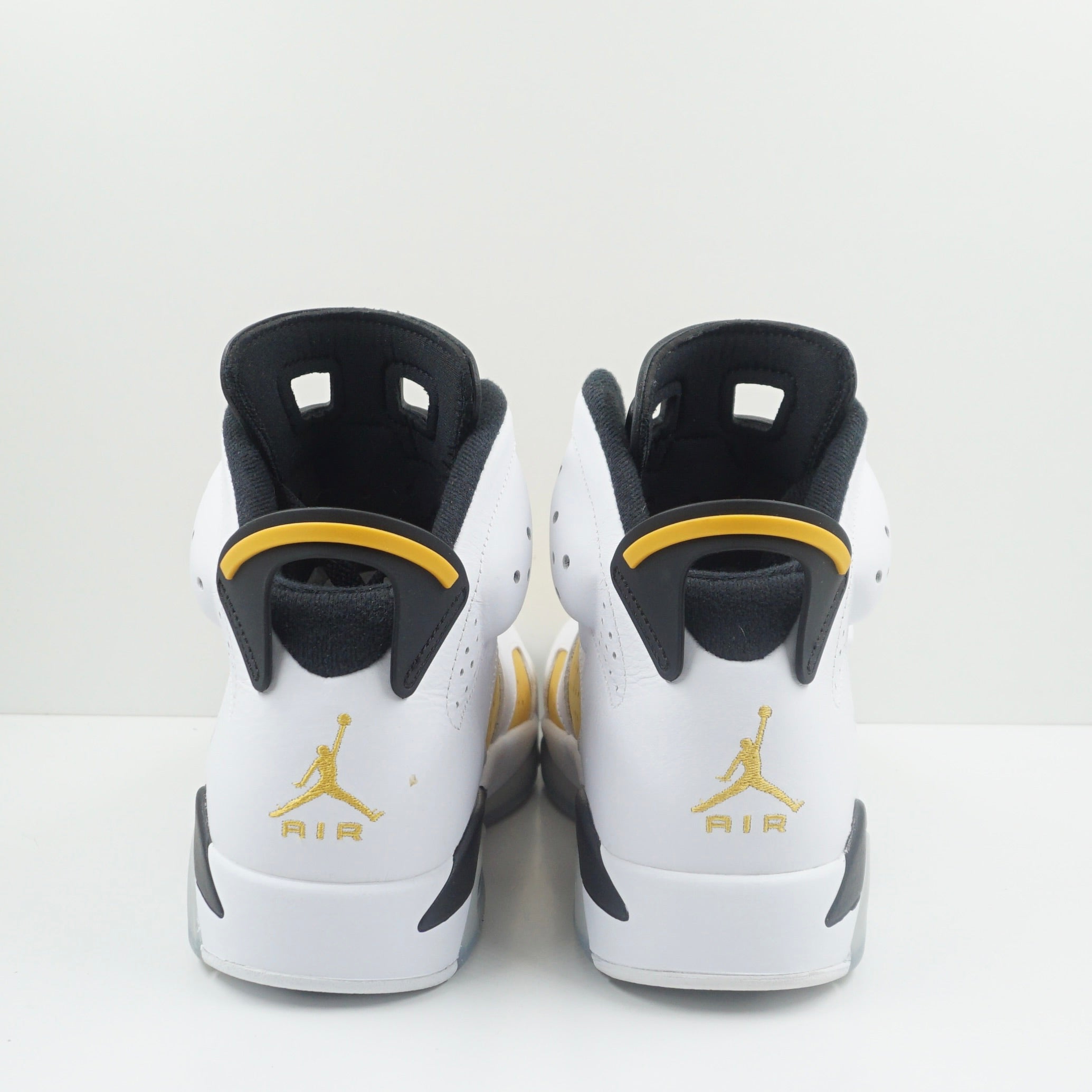 Jordan 6 Retro Yellow Ochre