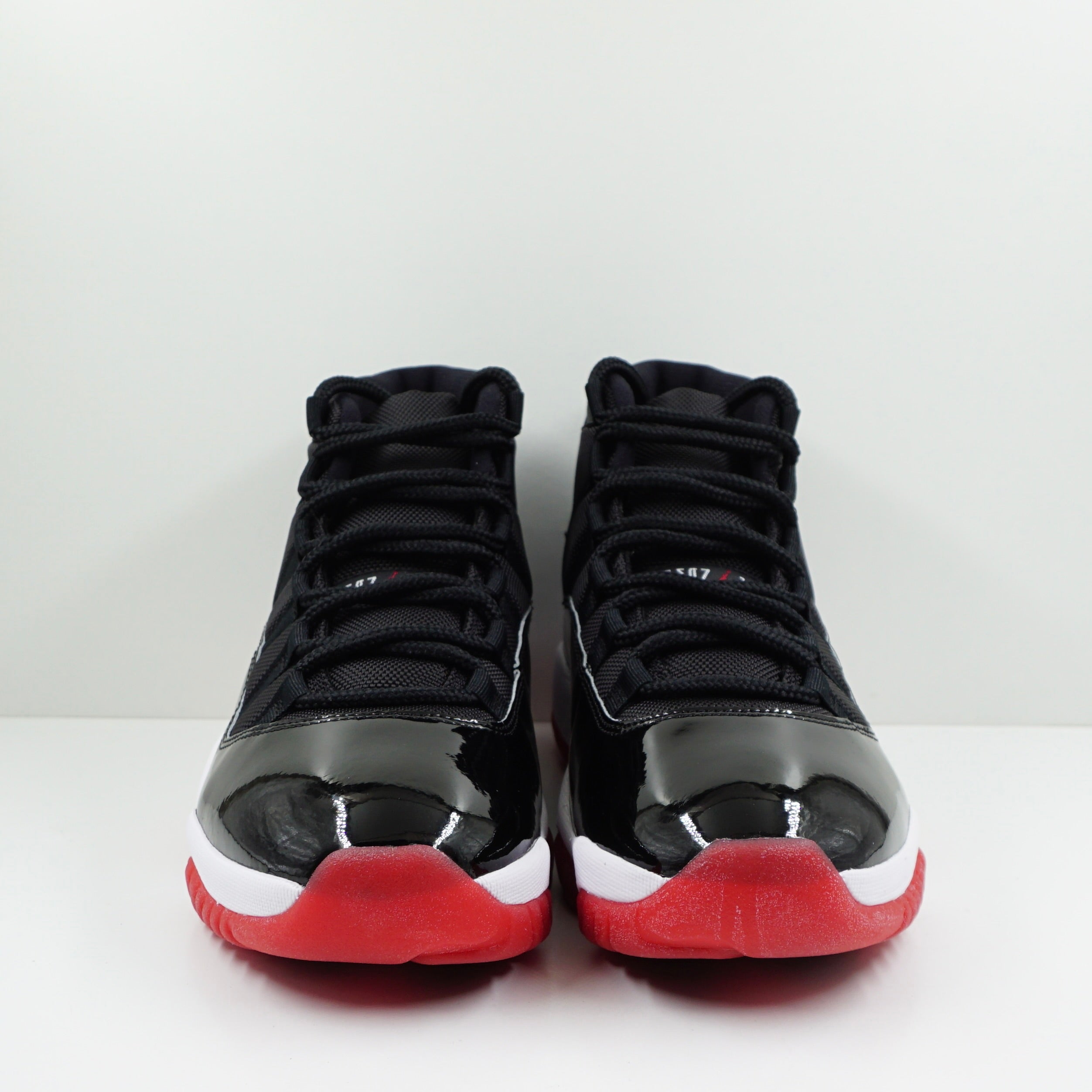 Jordan 11 Retro Playoffs Bred (2019)