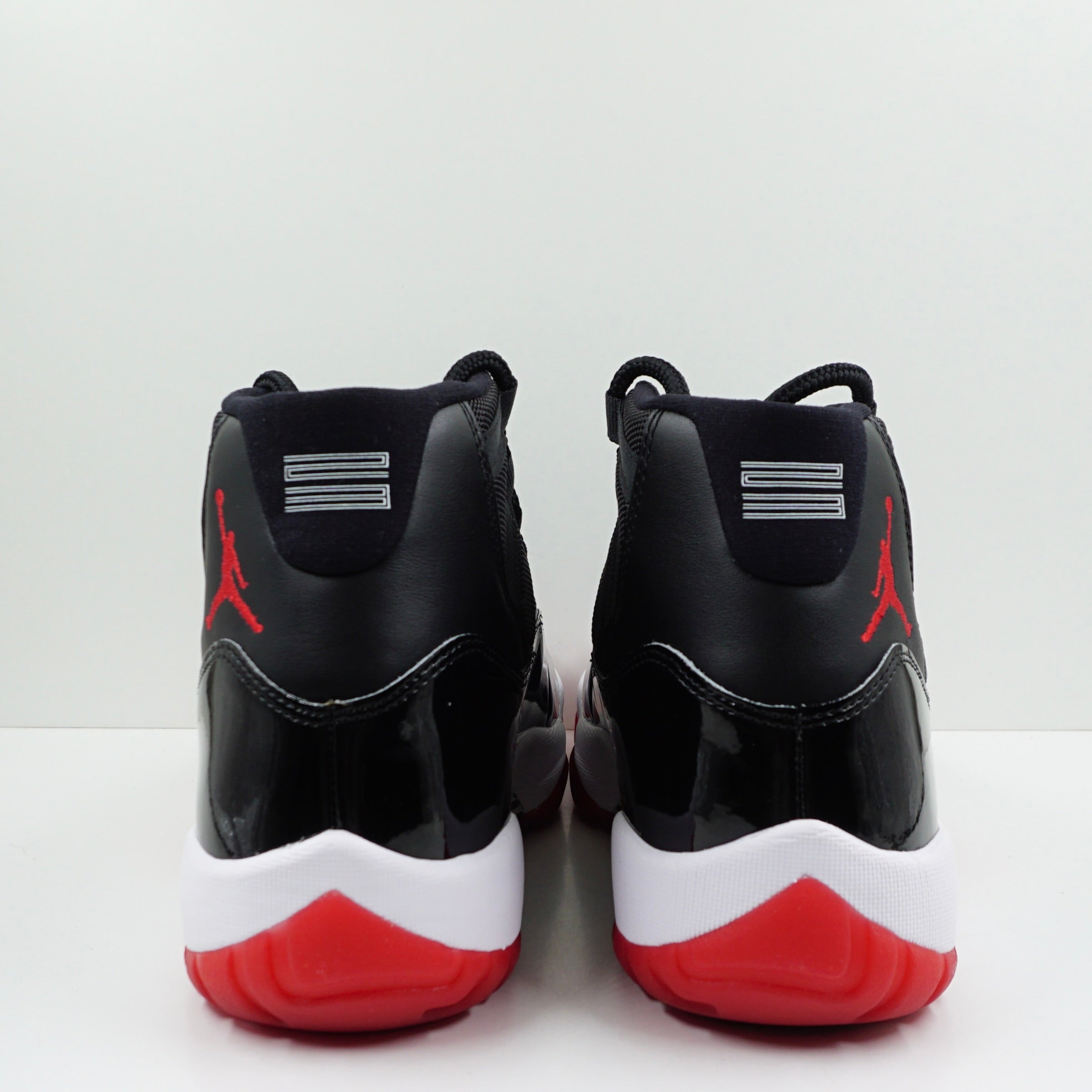 Jordan 11 Retro Playoffs Bred (2019)