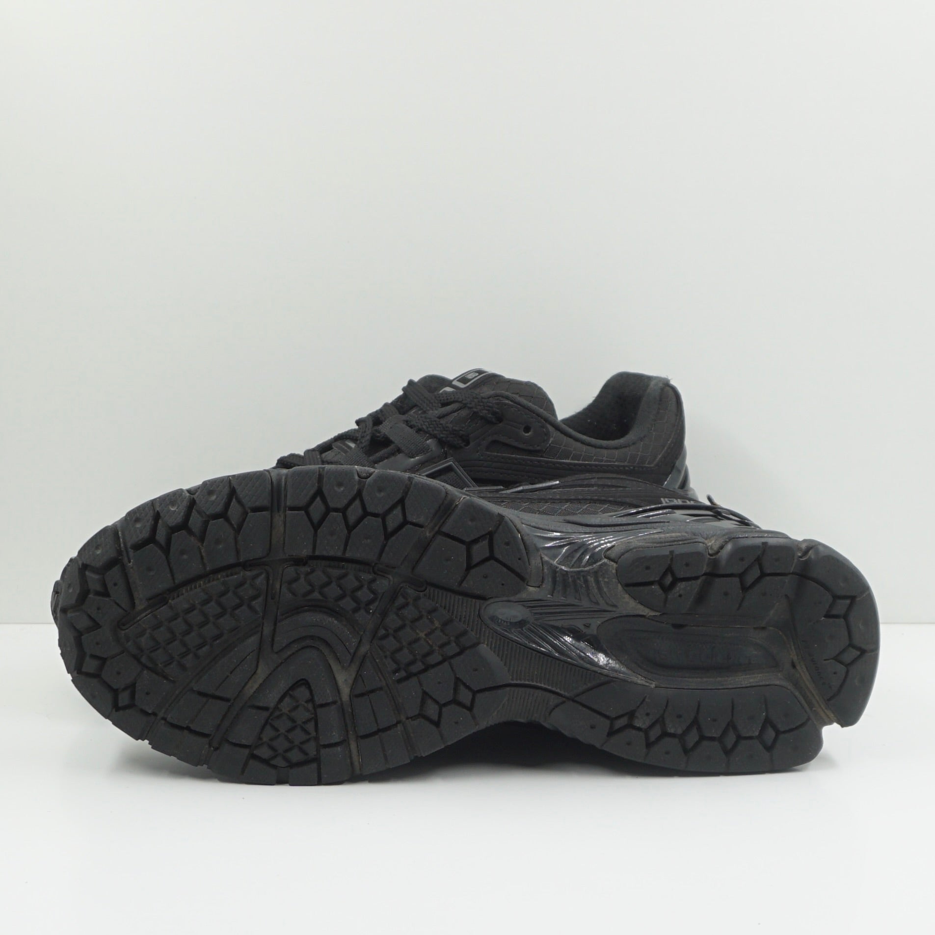 New Balance 1906R Cordura Black Magnet