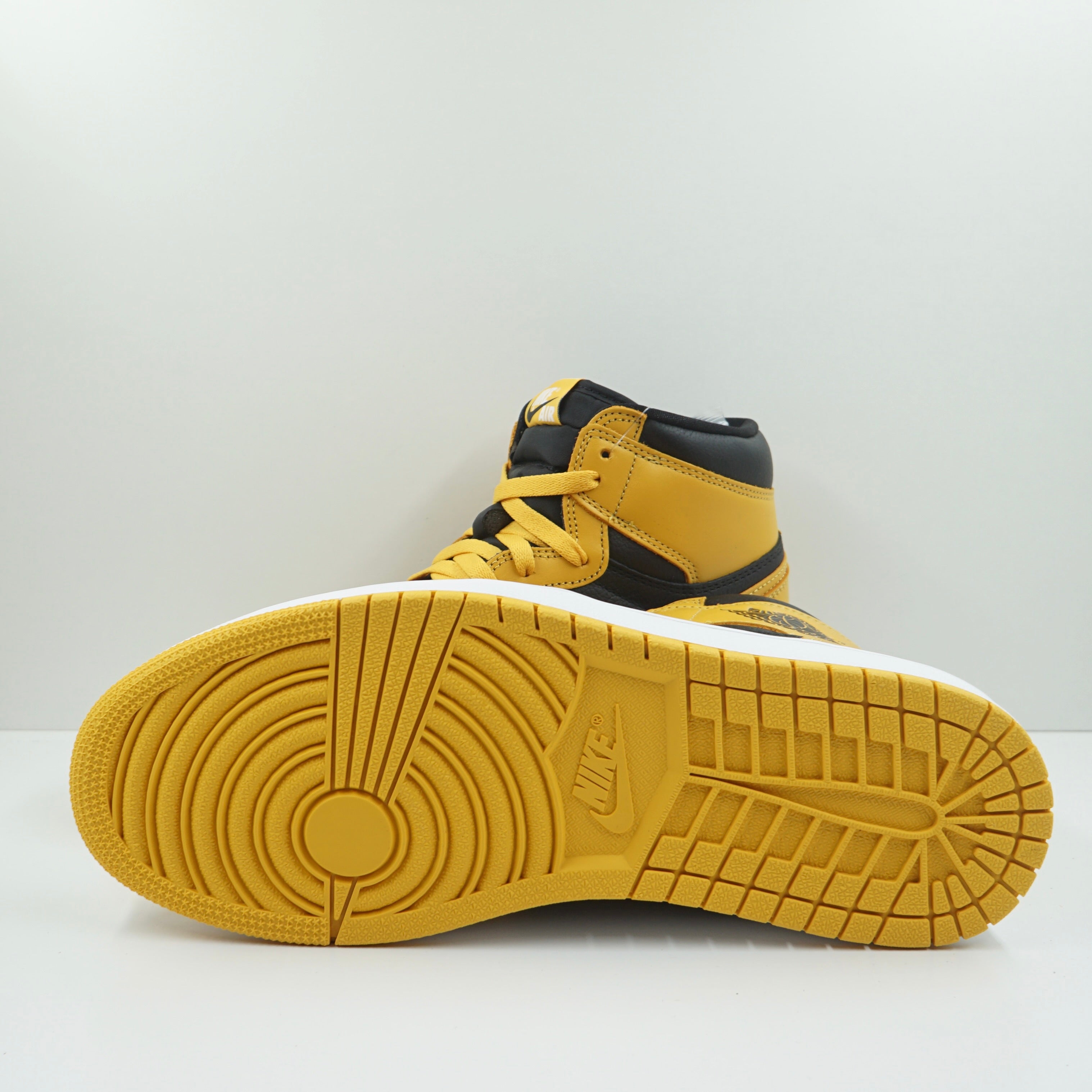 Jordan 1 Retro High Pollen