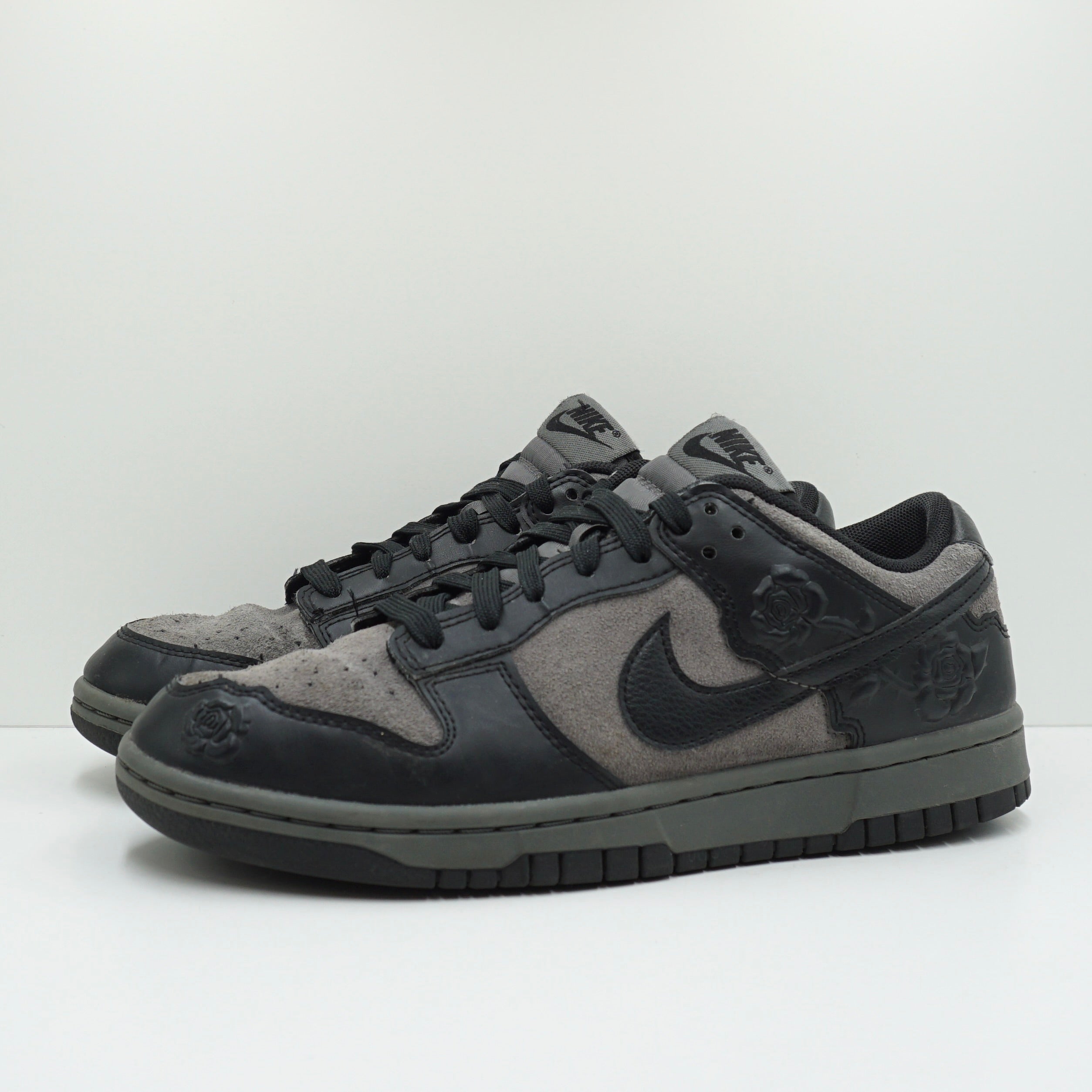Nike Dunk Low Black Roses (W)