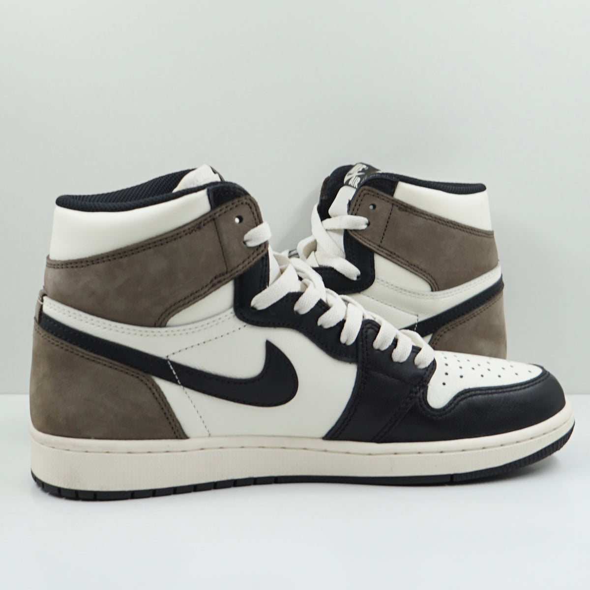 Jordan 1 Retro High Dark Mocha