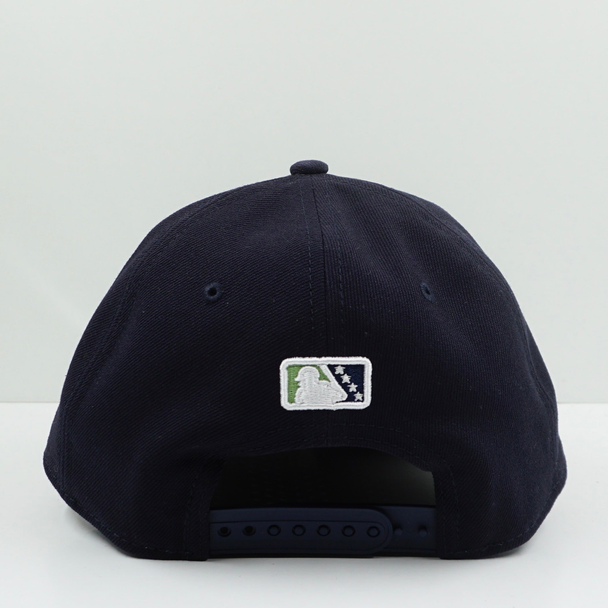 New Era Gwinnett Stripers MiLB Black 9Forty M-Crown Snapback Cap