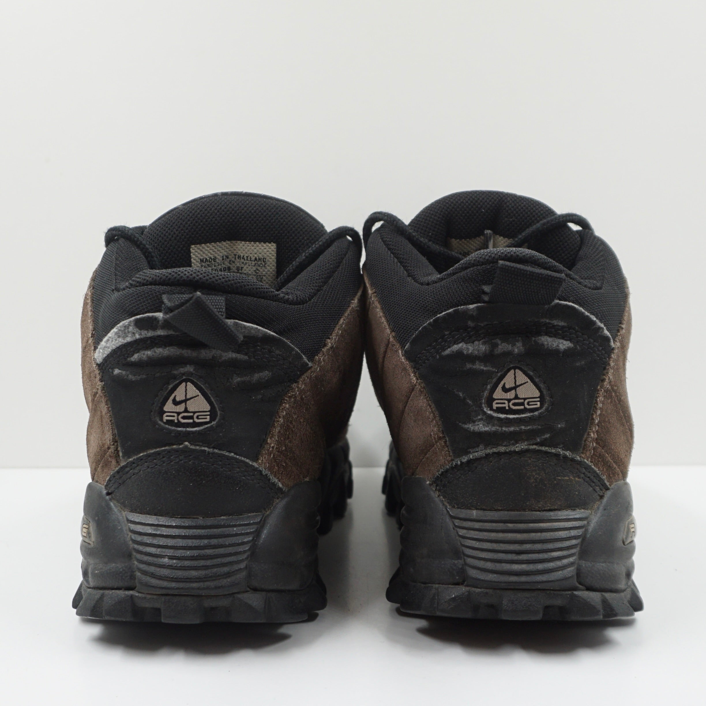 Vintage Nike ACG Hiking Boots Brown Black (2002)