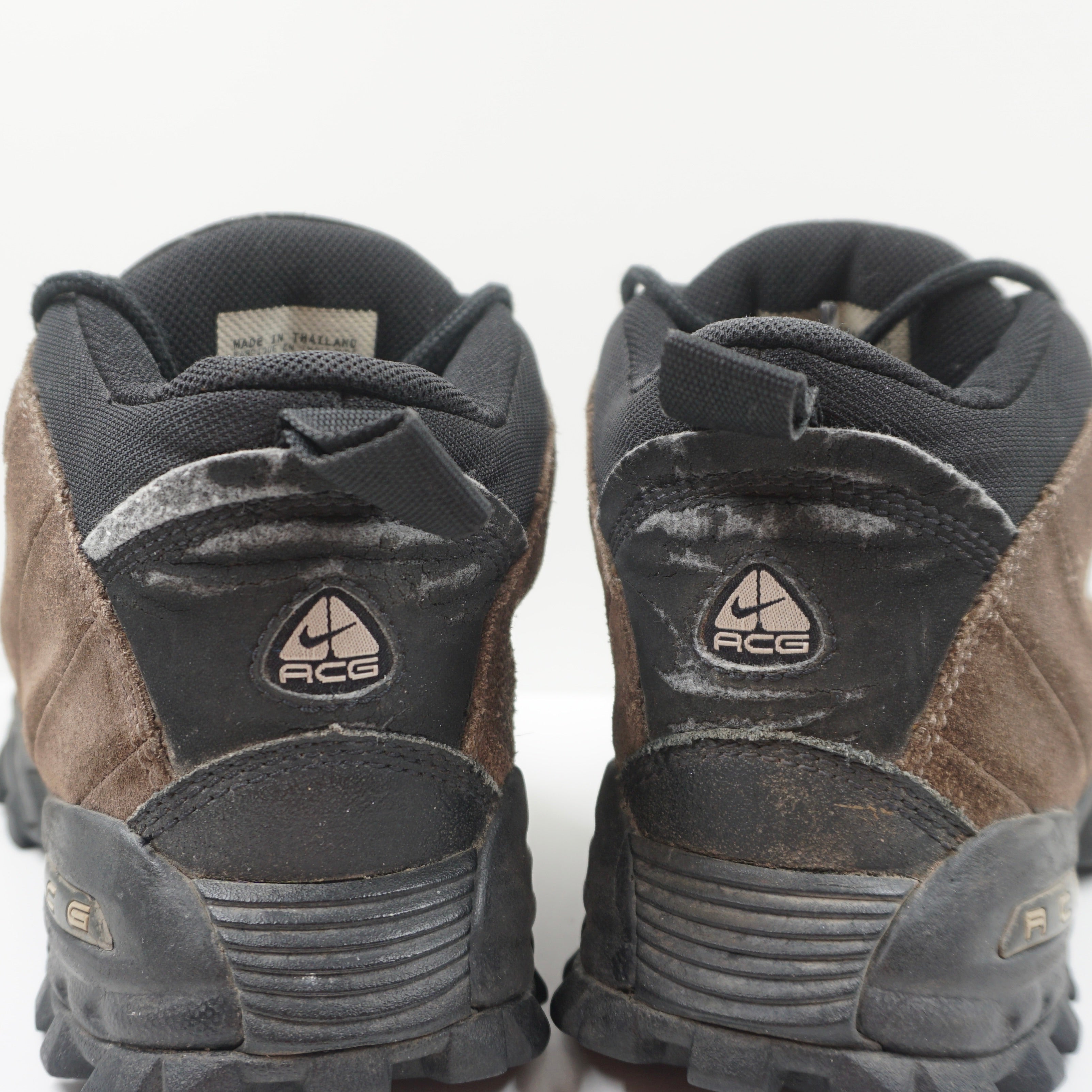 Vintage Nike ACG Hiking Boots Brown Black (2002)