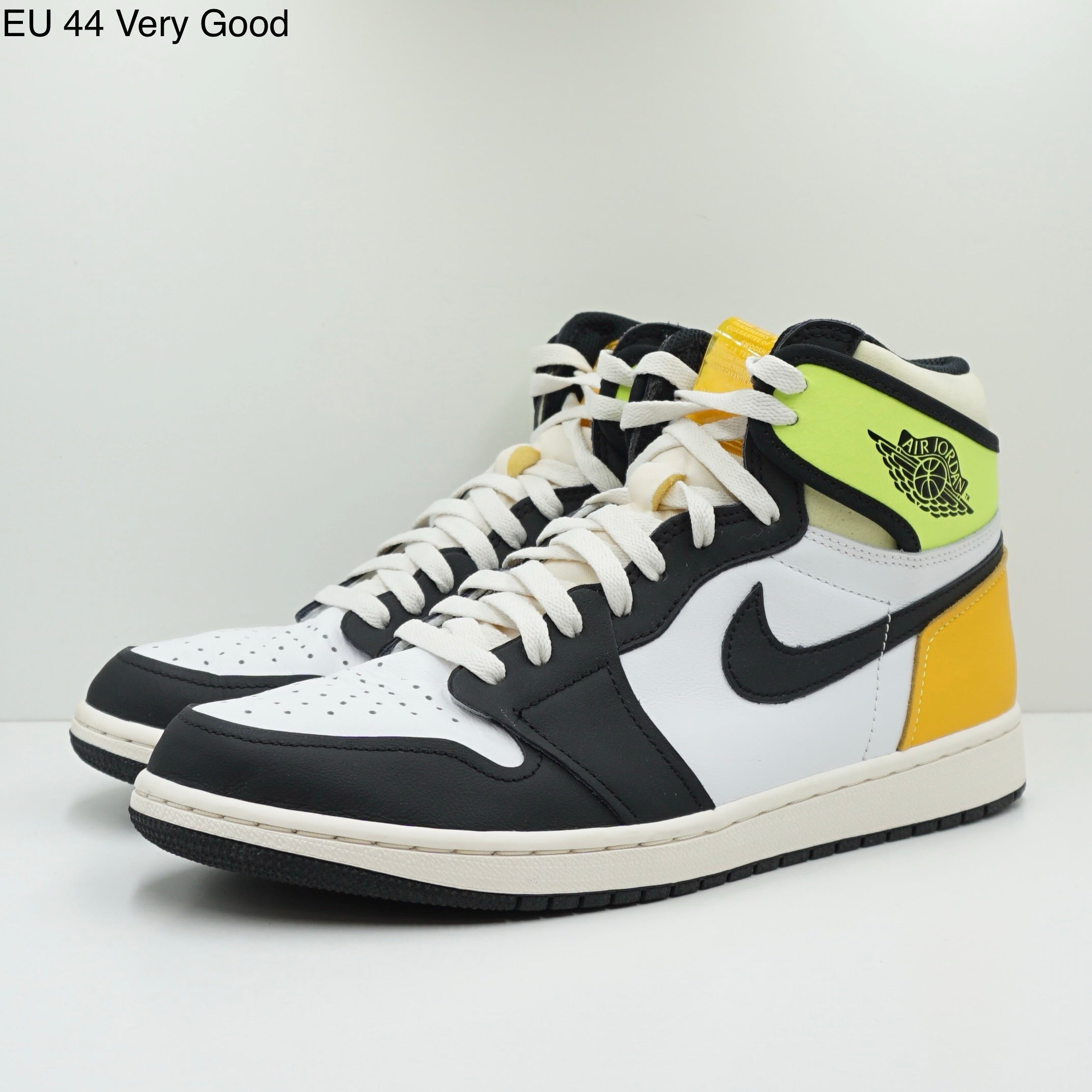 Jordan 1 Retro High White Black Volt University Gold