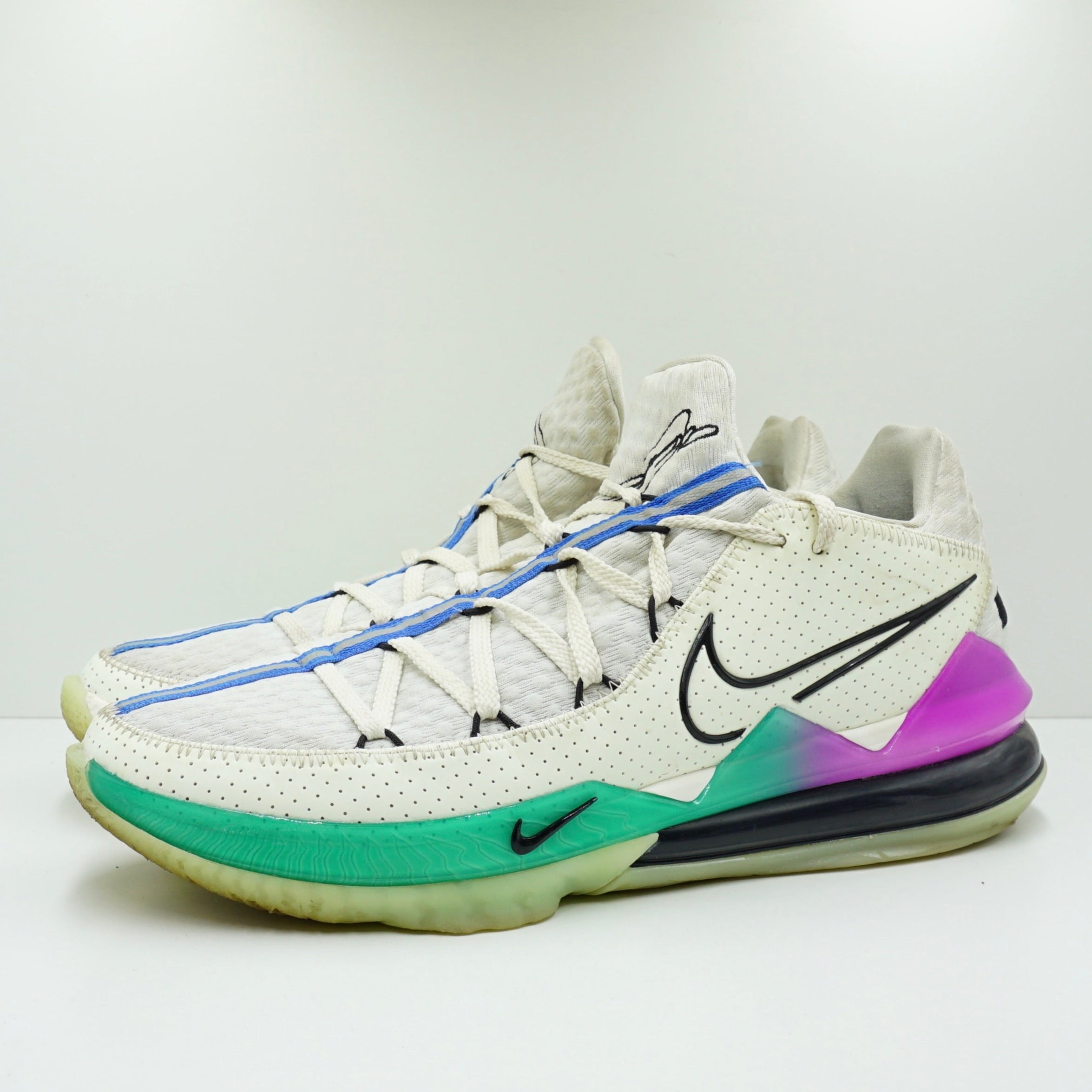 Nike LeBron 17 Low Glow In The Dark
