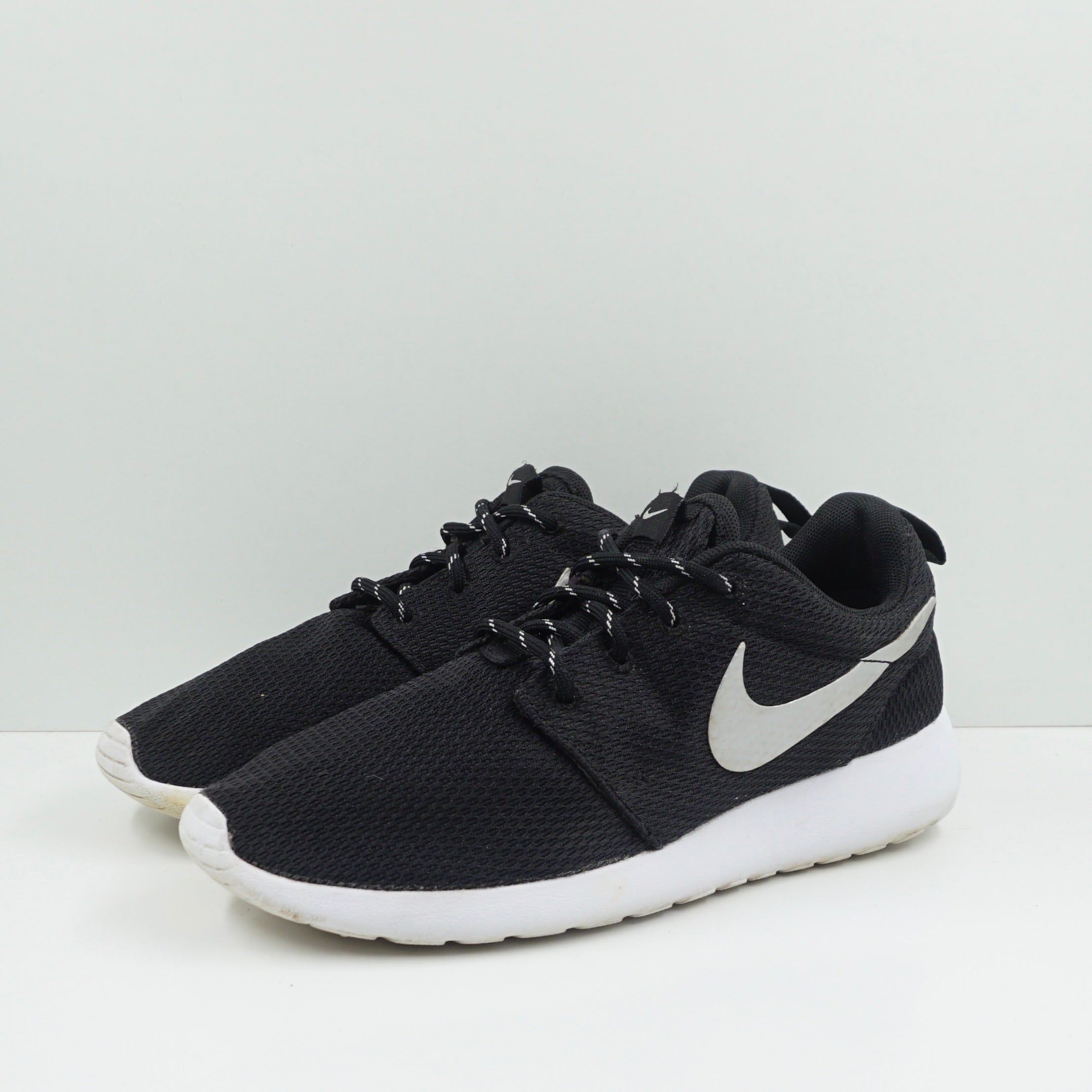 Nike Roshe One Black Metallic Platinum White (W)