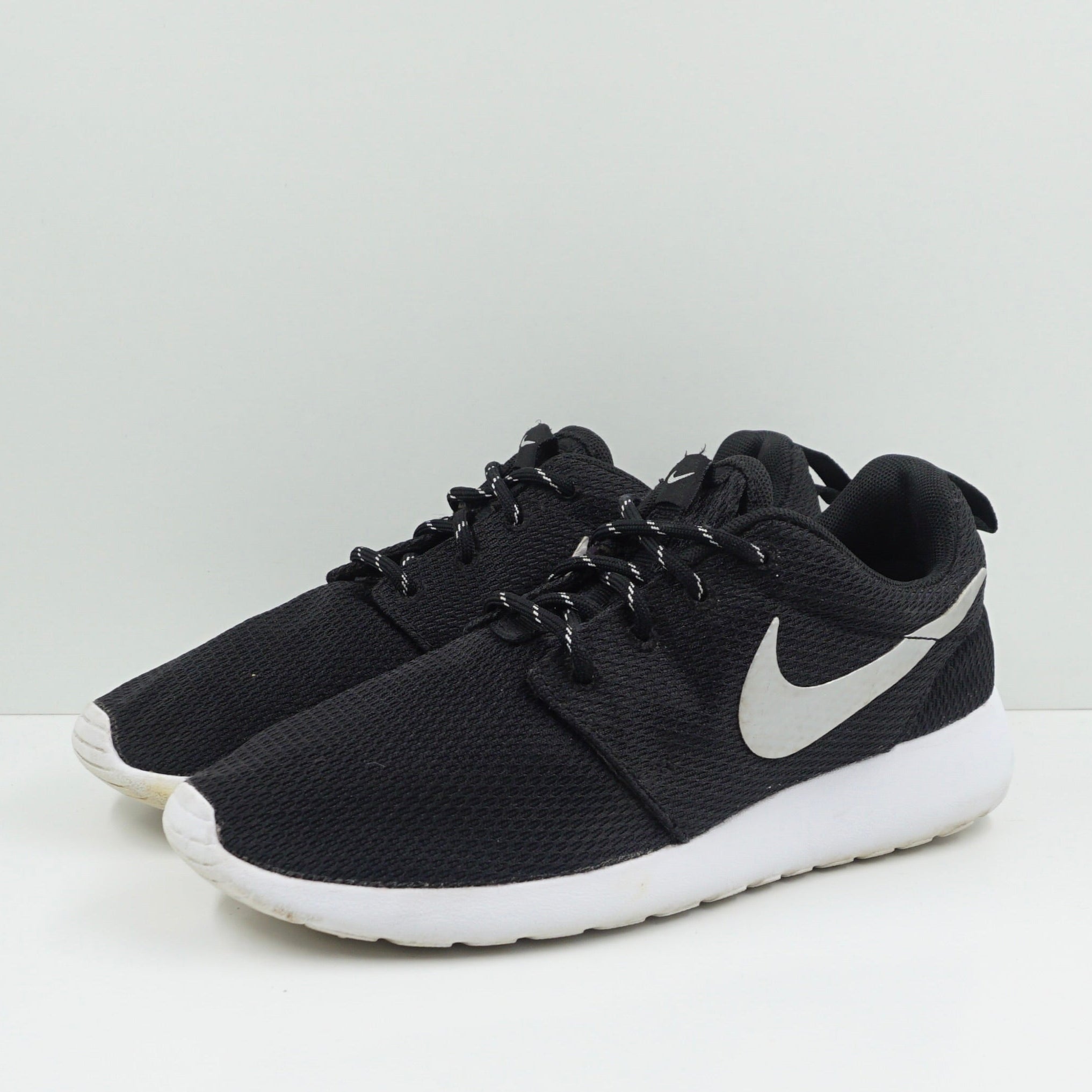 Nike Roshe One Black Metallic Platinum White (W)