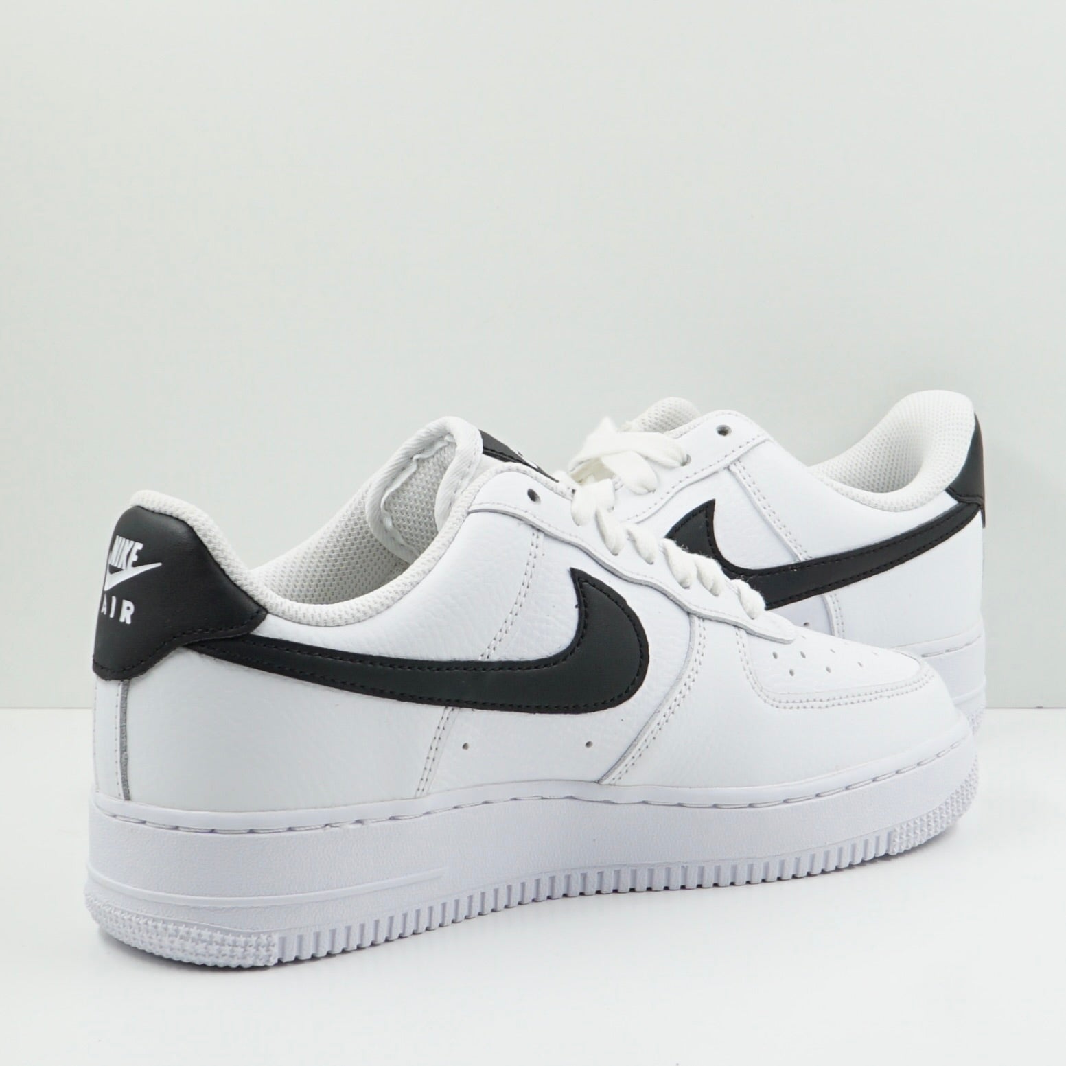 Nike Air Force 1 Low '07 White Black (W)