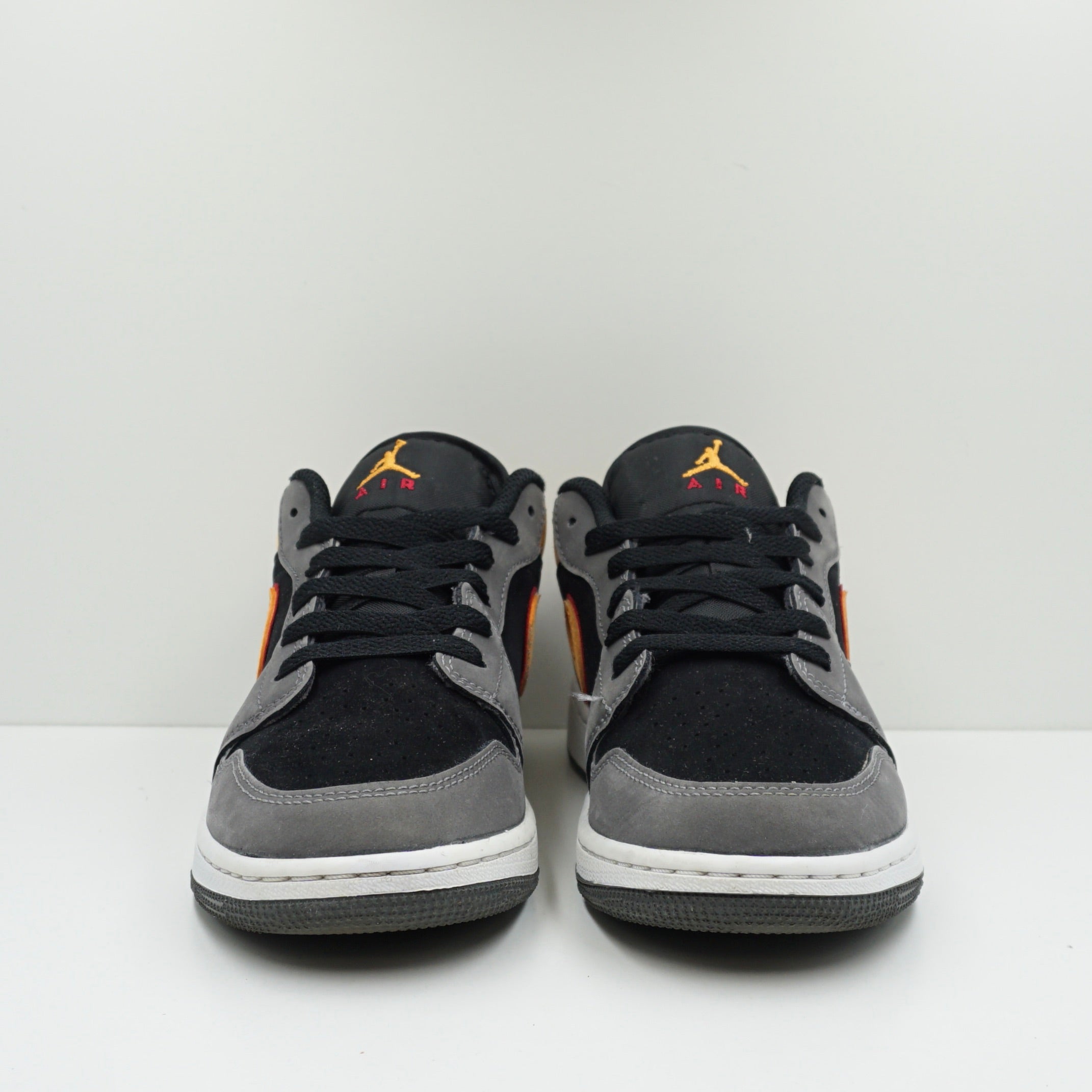 Jordan 1 Low SE Light Graphite Vivid Orange (GS)